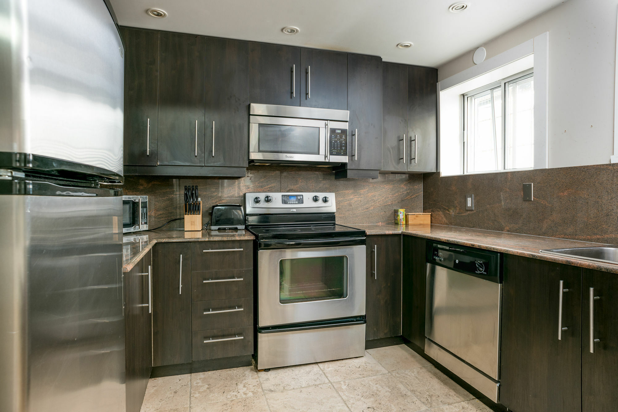 Bohemian 5br In Downtown Mtl By Sonder Montreal