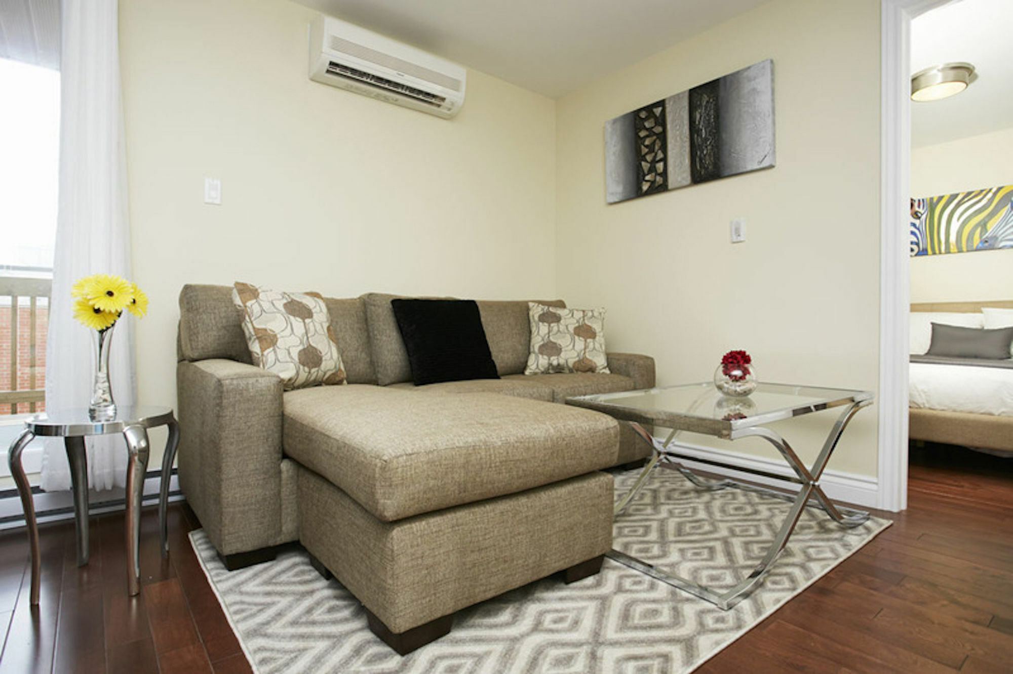 Bold 1br In The Village By Sonder * Montreal