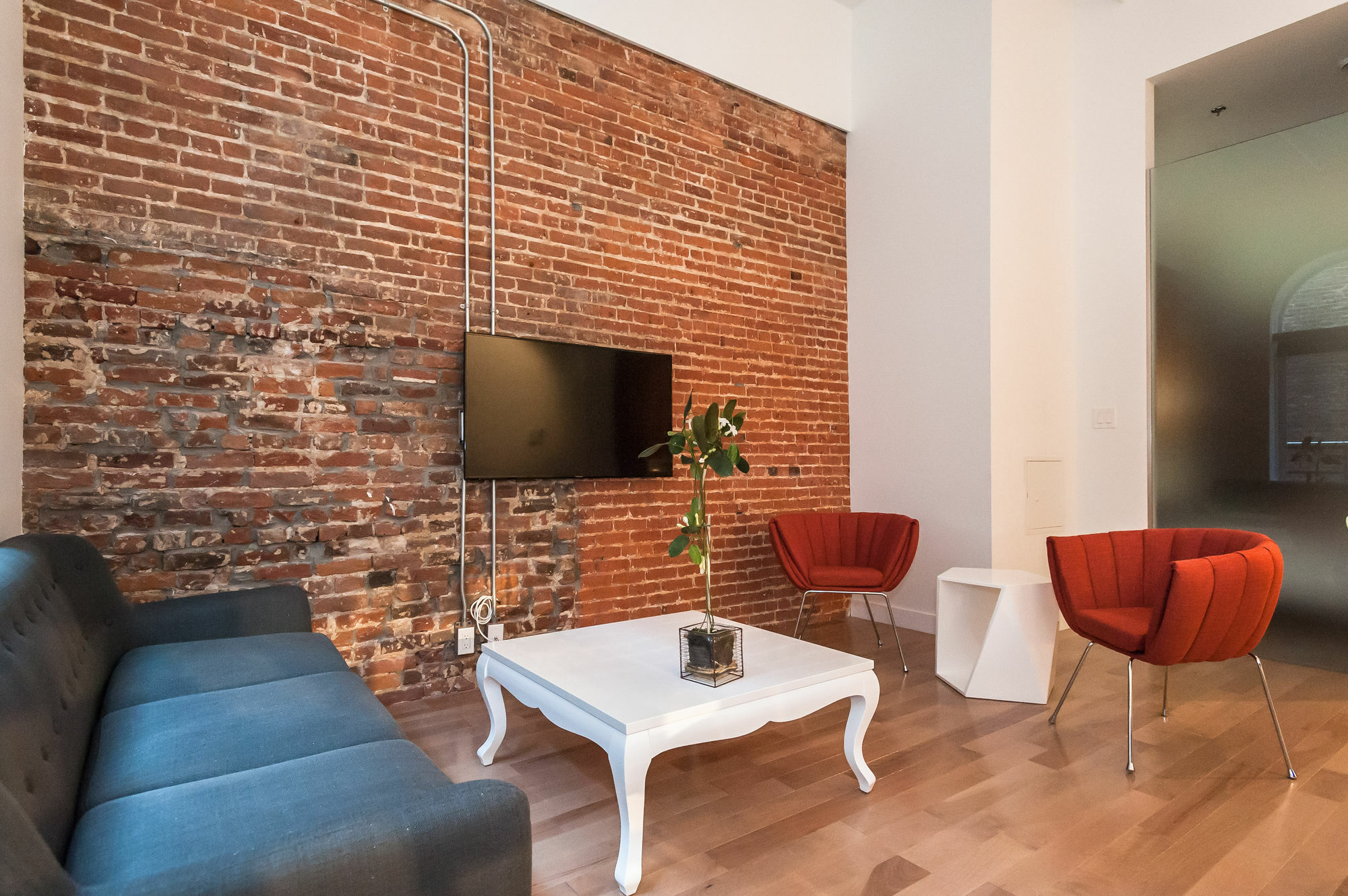Le Merrill Boutique Aparthotel Montreal