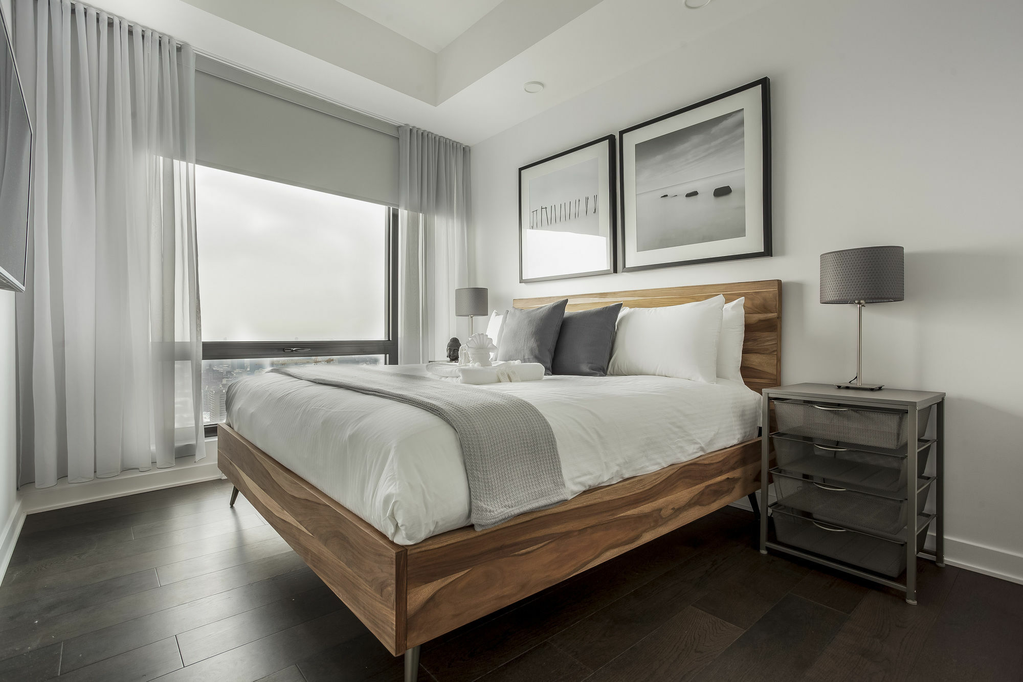 Sunny 2br In Downtown Mtl By Sonder *