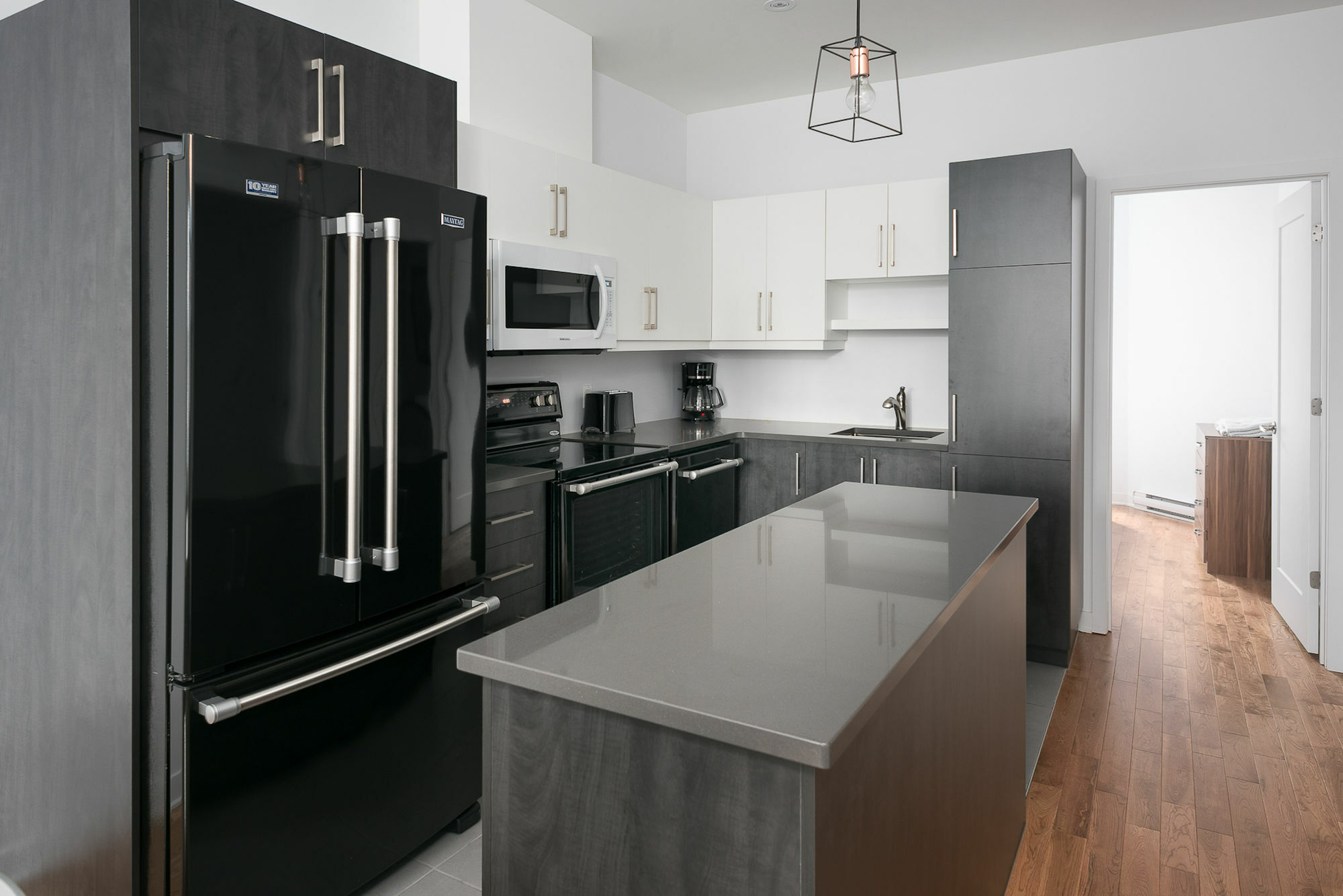 Apartment Sleek 2br In Plateau By Sonder *