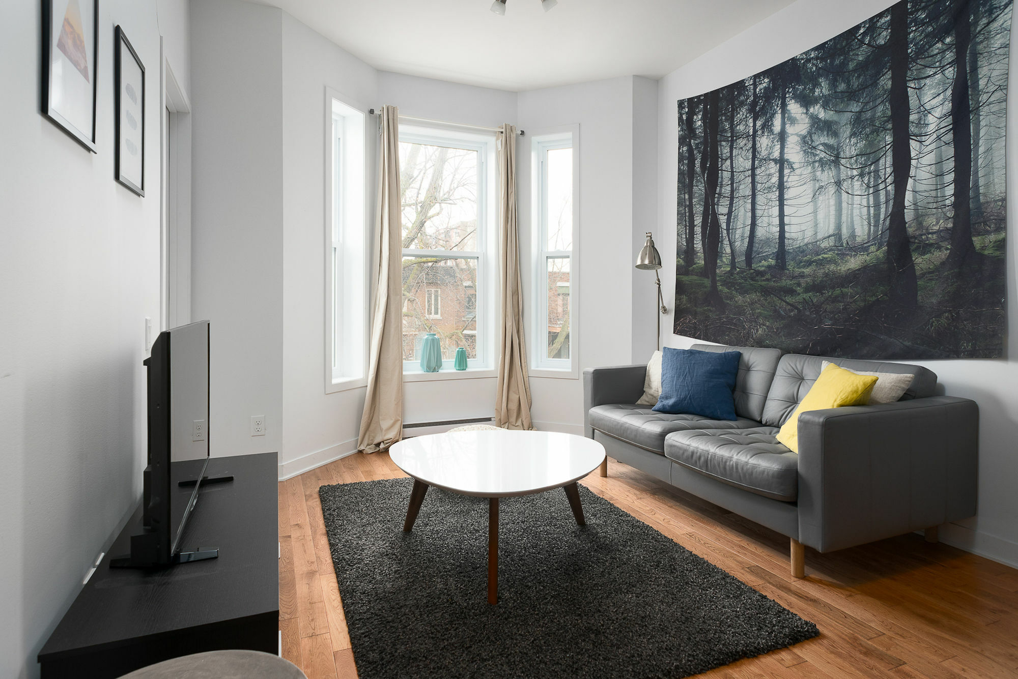 Sleek 2br In Plateau By Sonder * Montreal