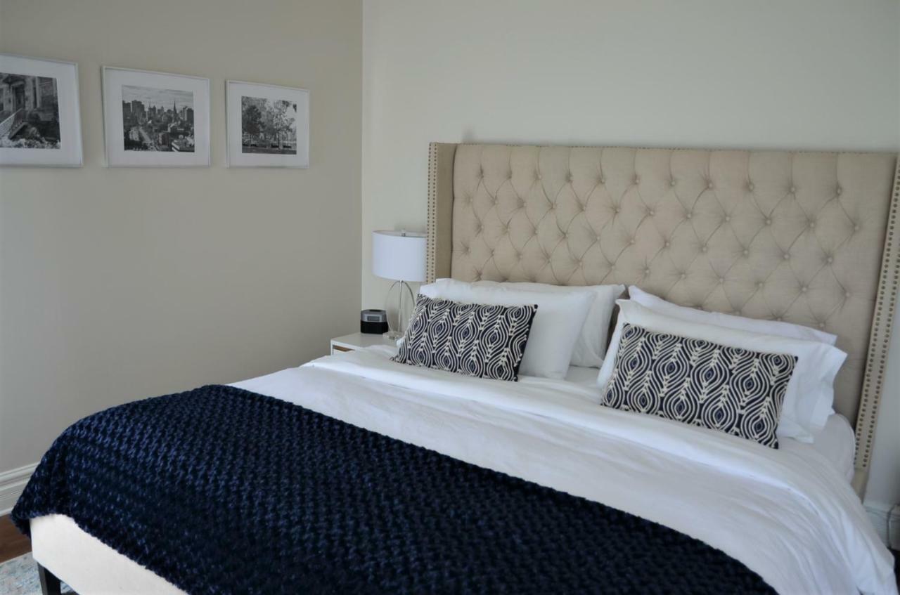 De La Fontaine Inn Montreal