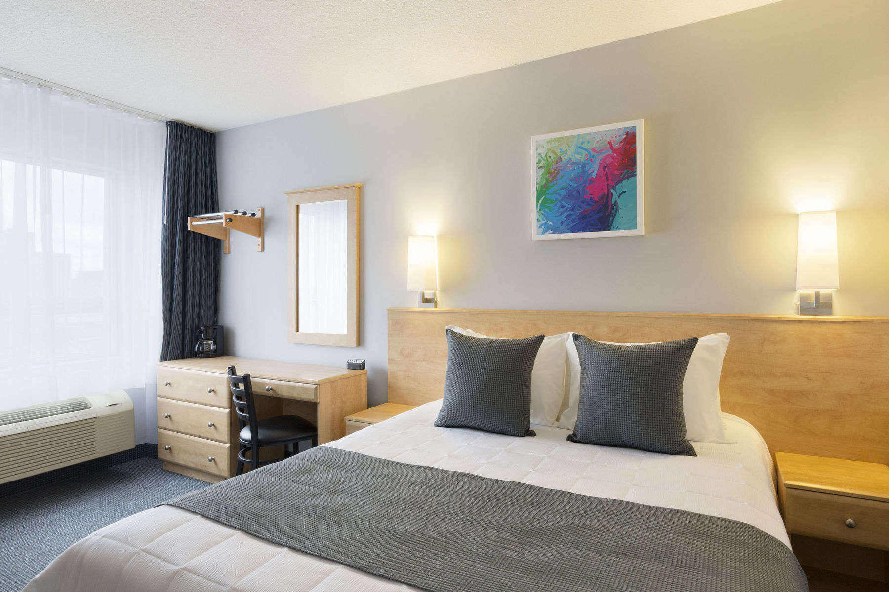 Travelodge By Wyndham Centre Hotel Montreal