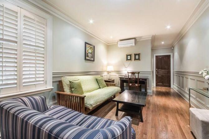 Super Beautiful Near Mcgill &concordia University In Downtown *