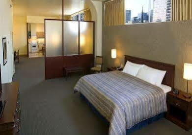 Le Square Phillips & Hotel