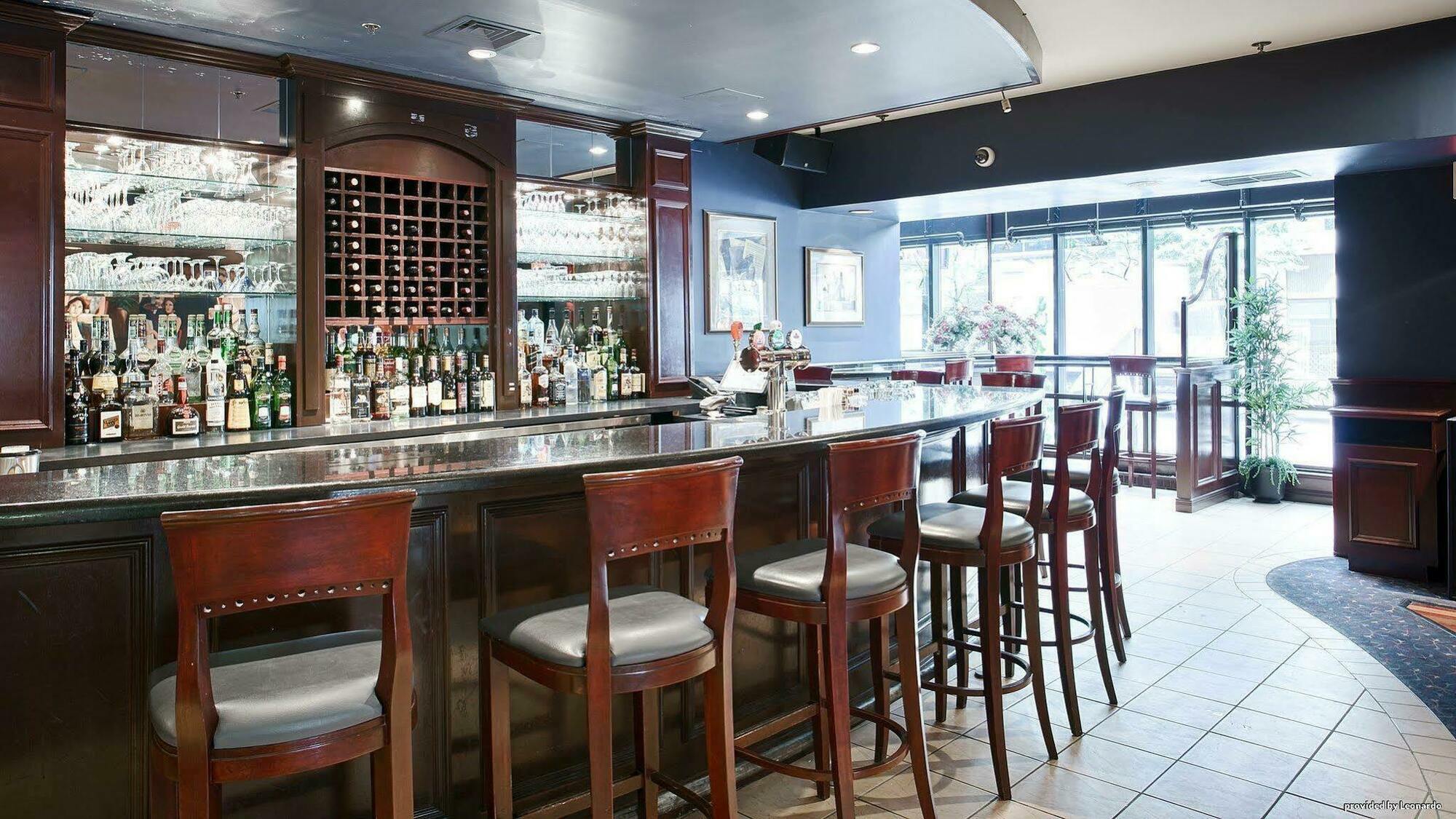 Western Ville-marie & 4* Montreal