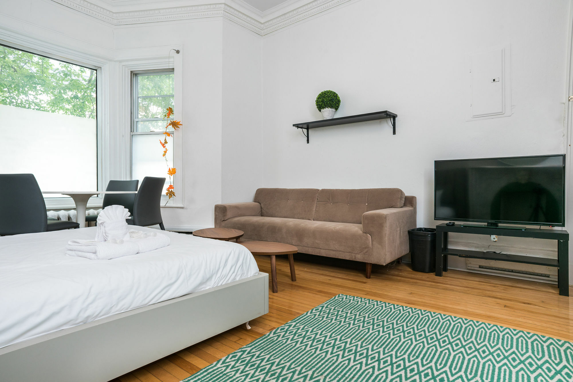 Chic In Milton Park By Sonder Apartment Montreal