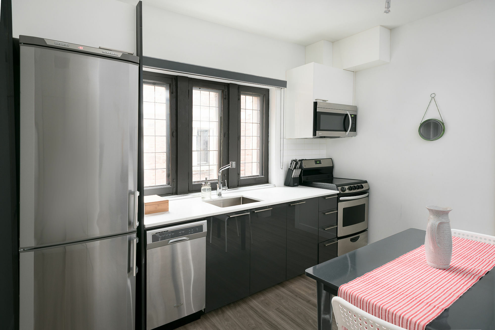 Bohemian 1br In Downtown Mtl By Sonder Apartment