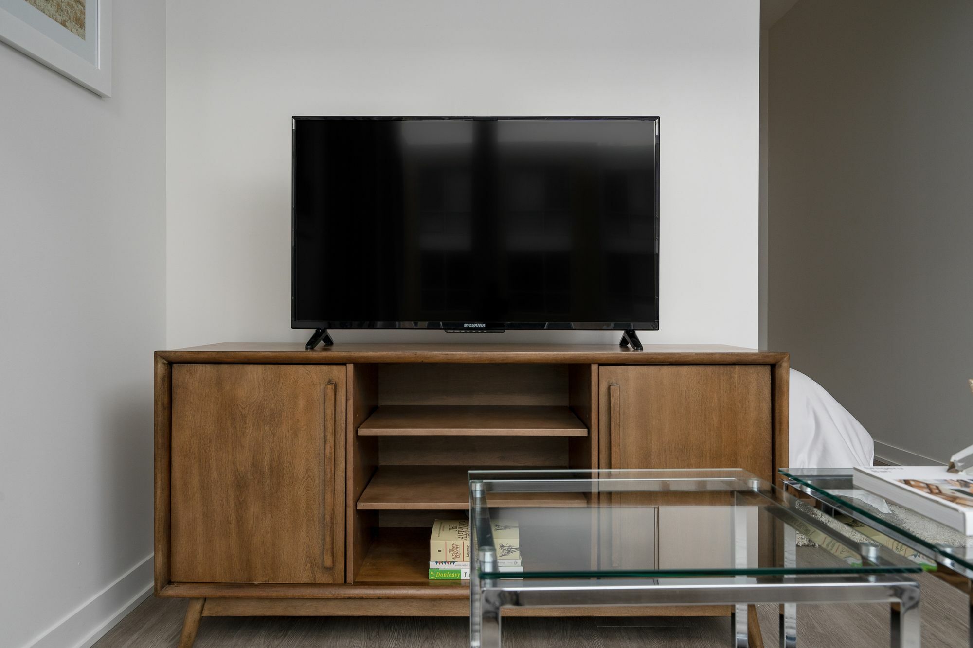 Chic 1br In Quartier Des Spectacles By Sonder Apartment *