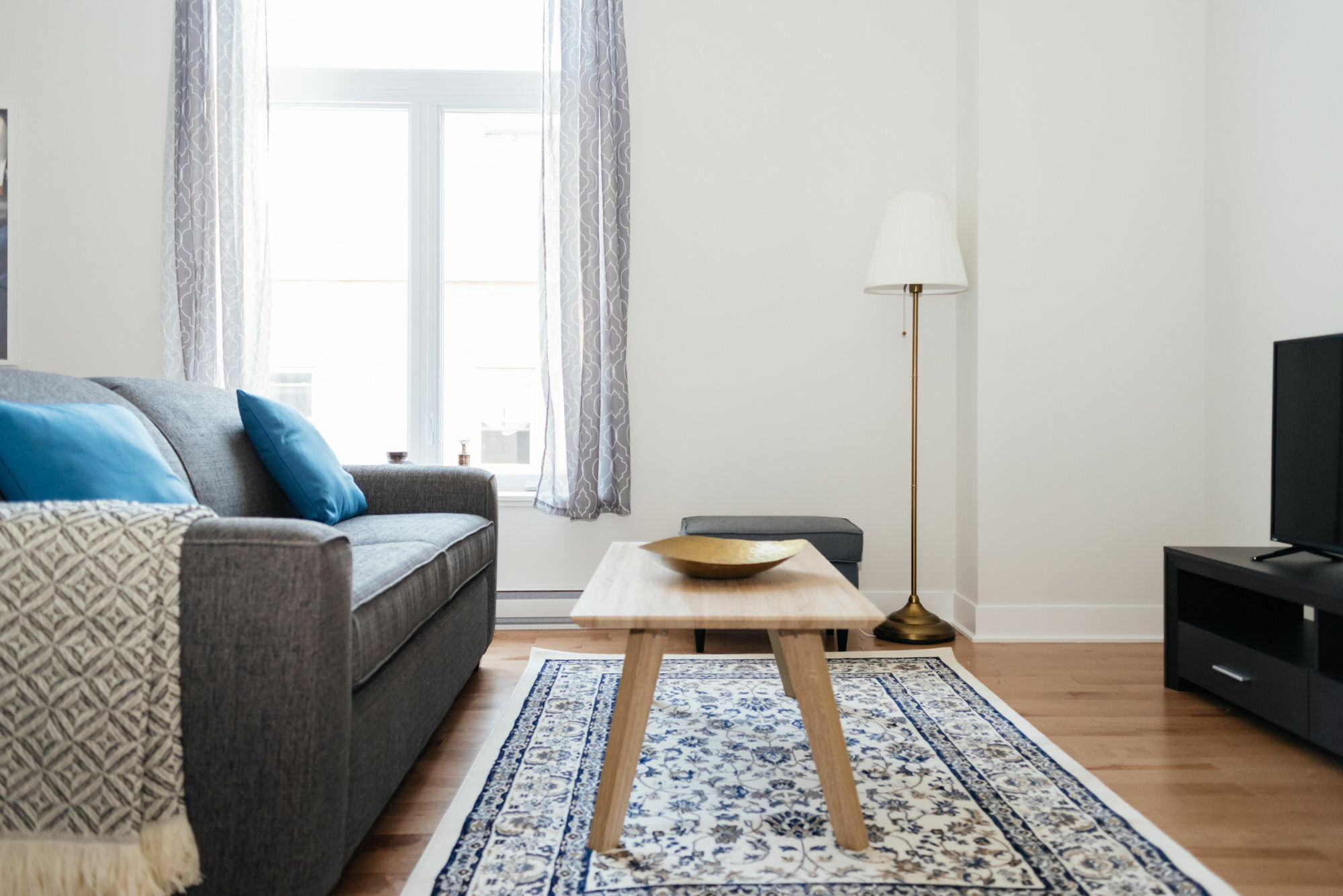 Apartment Chic 1br In The Village By Sonder Montreal
