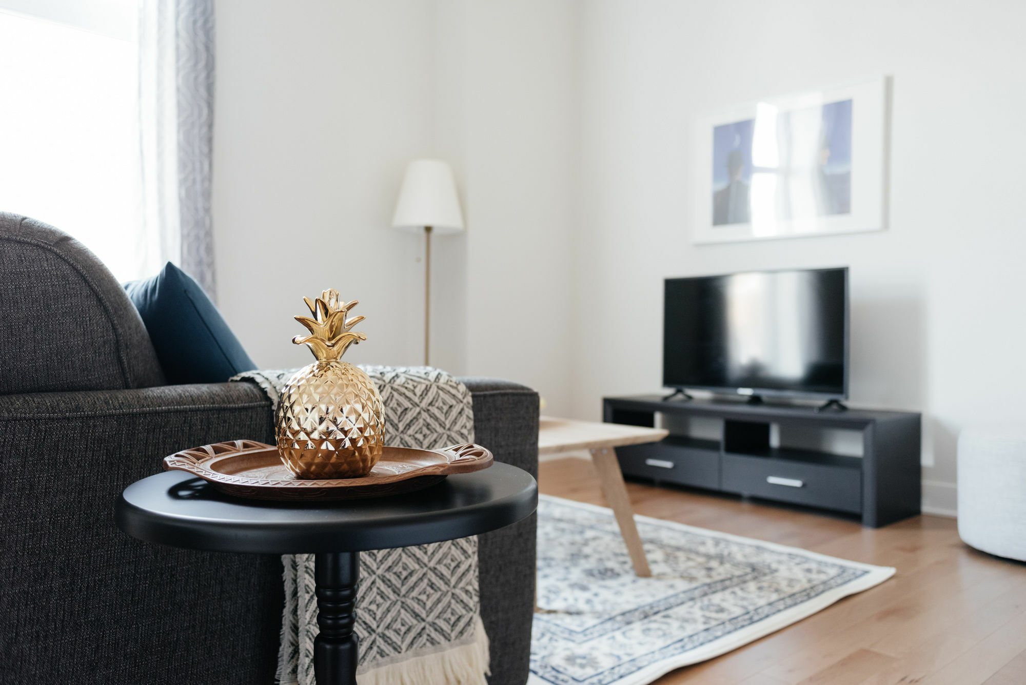 Chic 1br In The Village By Sonder Montreal