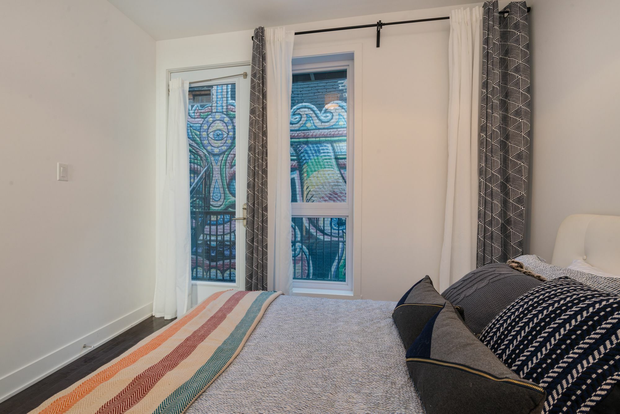Stunning 2br On Plateau Mont-royal Montreal