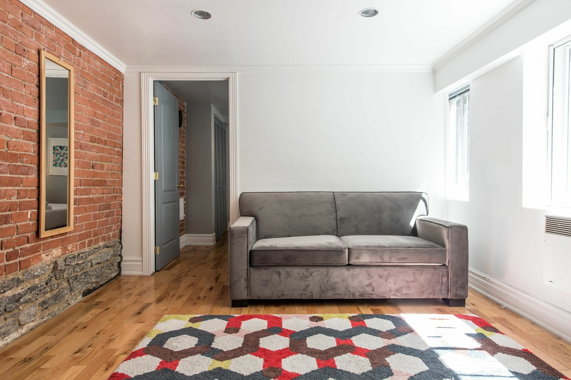 Classic 2br In Milton Park By Sonder Apartment Montreal