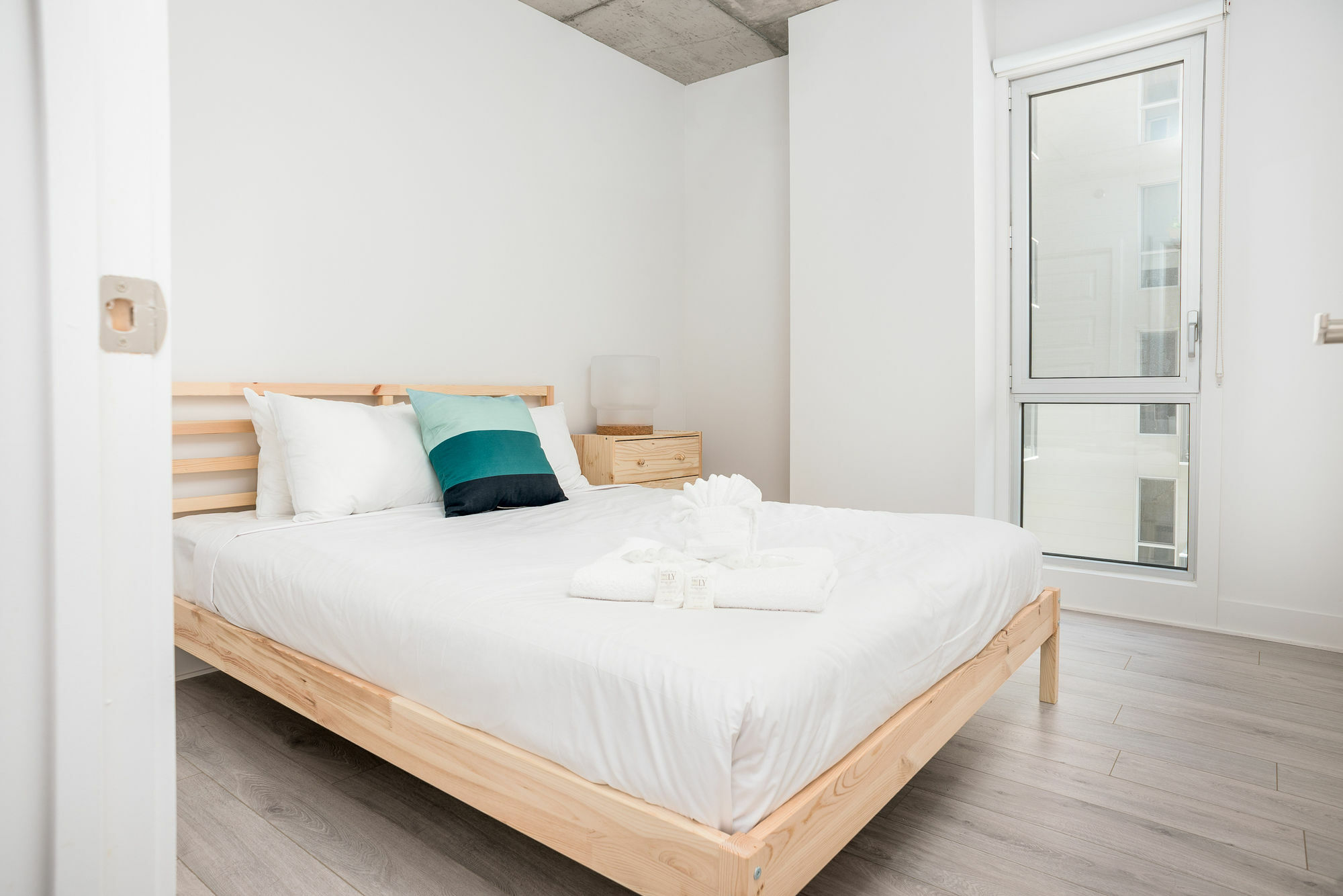 Bright 2br In Festival Quarter By Sonder * Montreal