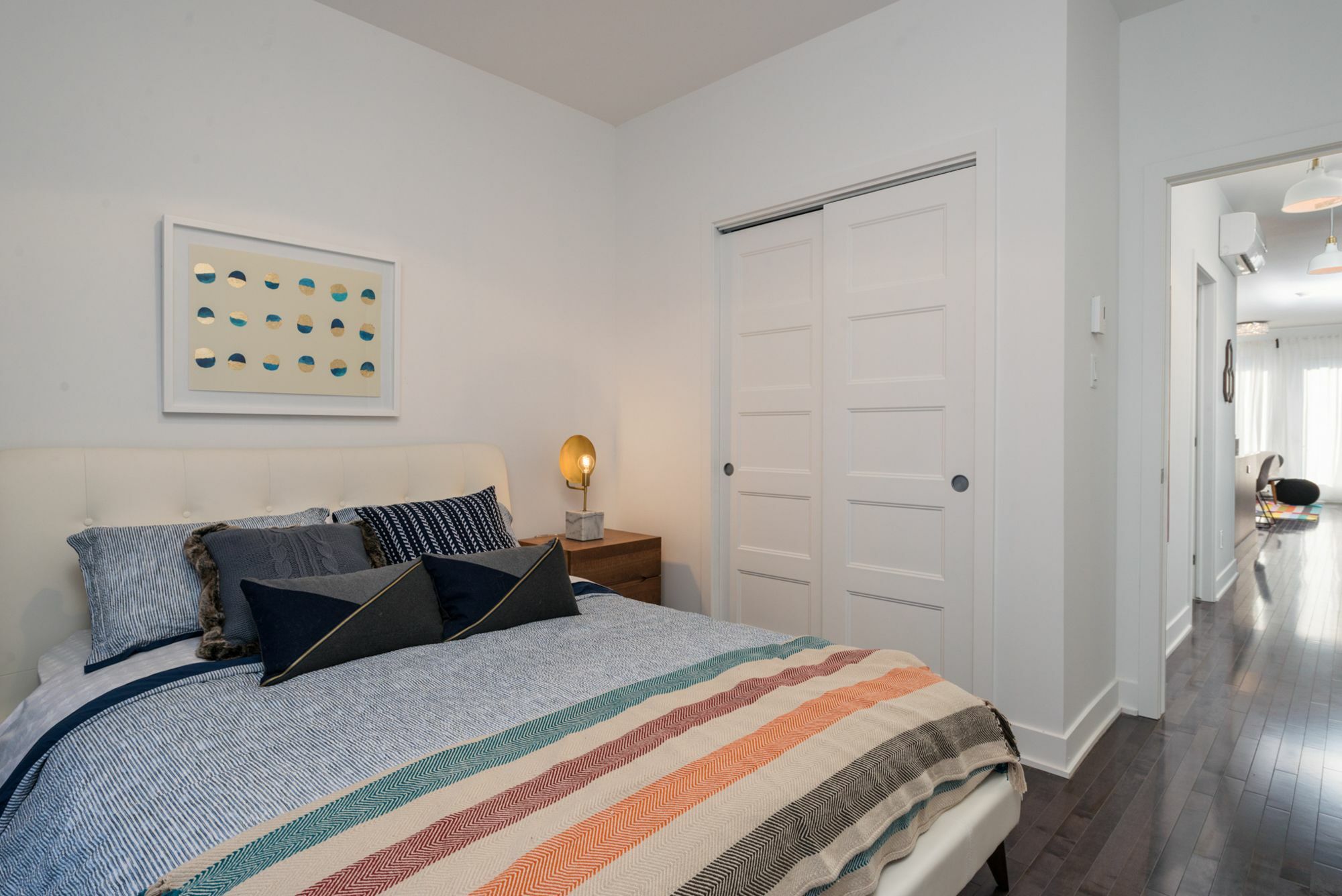 Stunning 2br On Plateau Mont-royal * Montreal