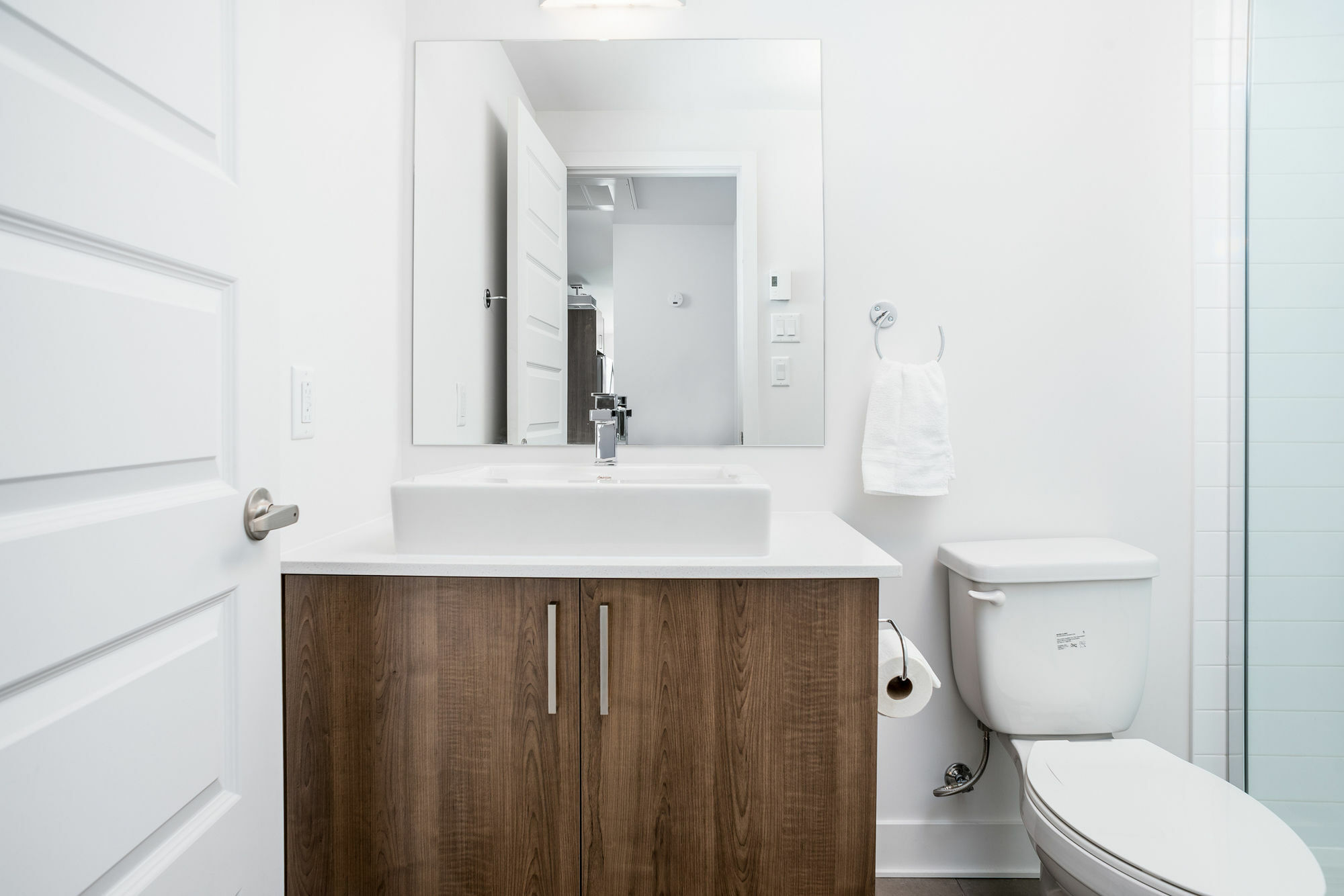 Bright 2br In Festival Quarter By Sonder * Montreal