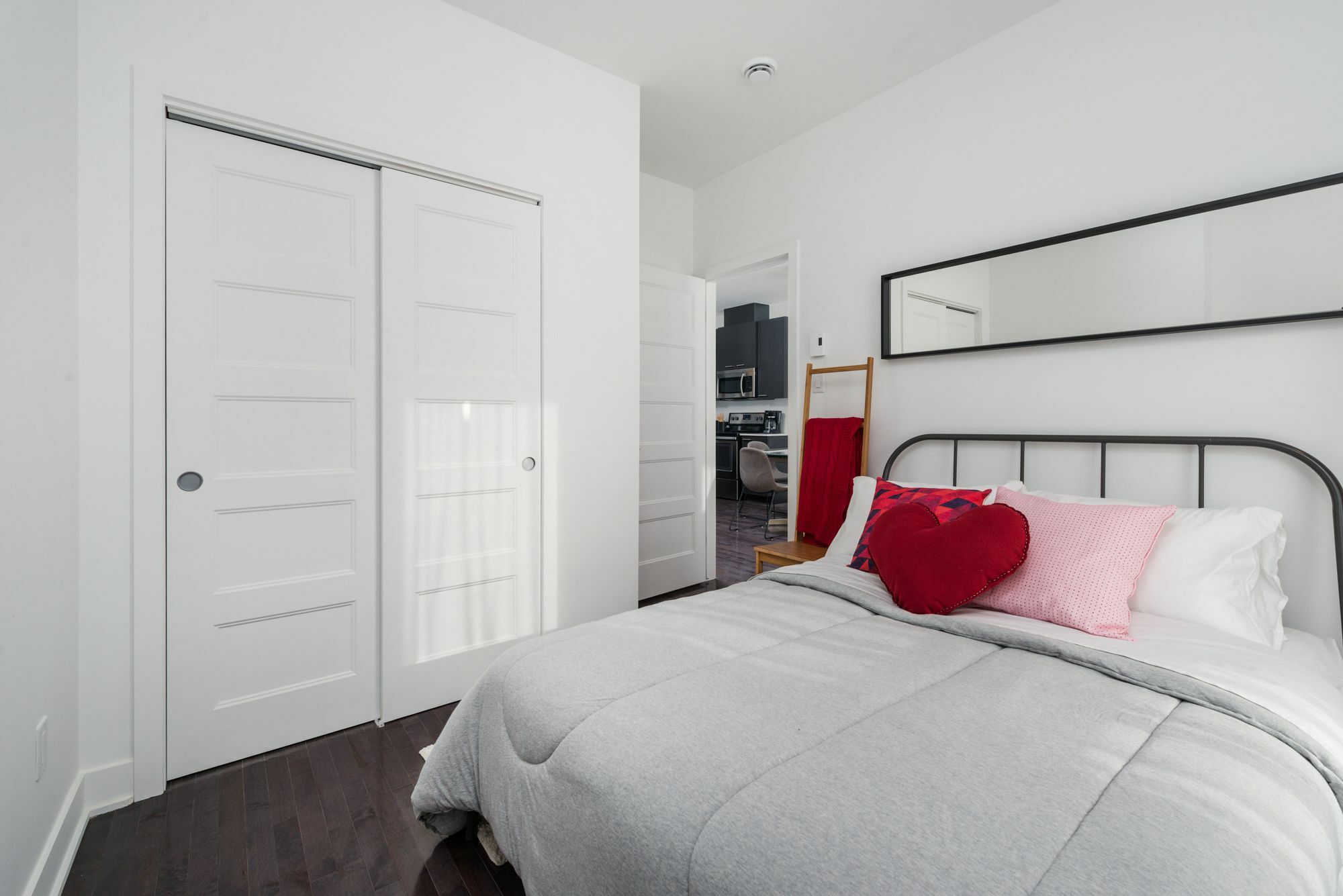 Stunning 2br On Plateau Mont-royal Montreal