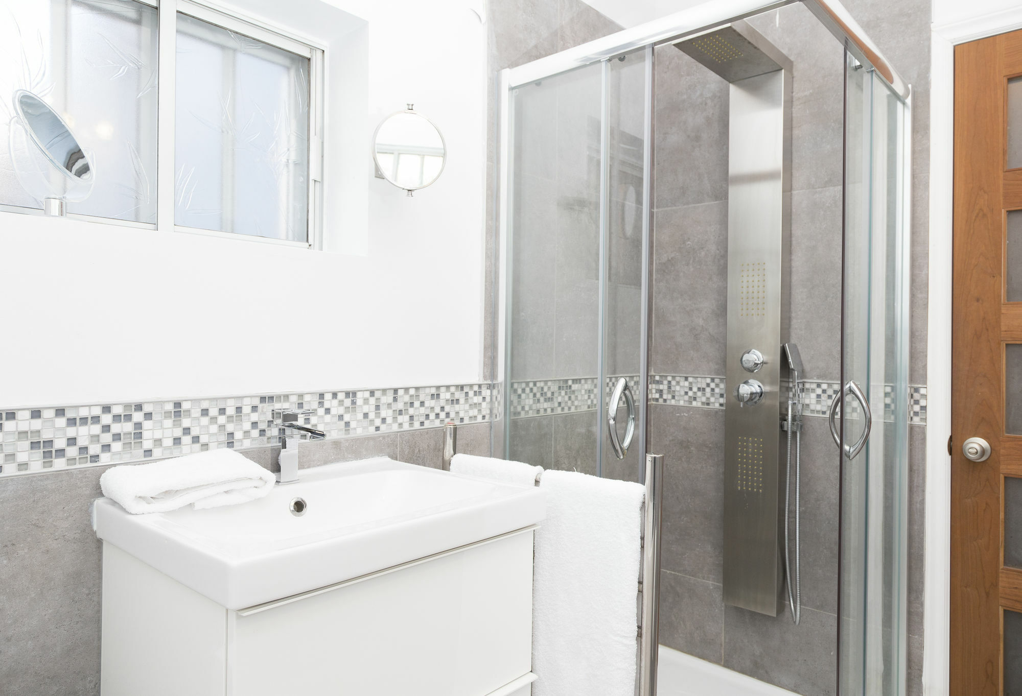 Hip 2br In St Henri By Sonder Montreal