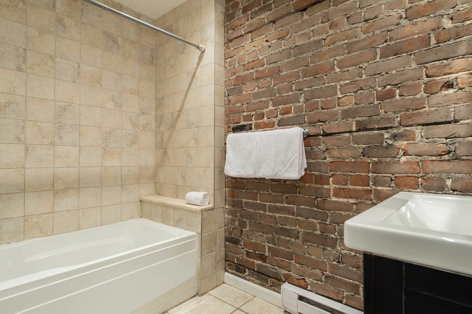 Loft Style 4br In Plateau By Sonder Apartment Montreal