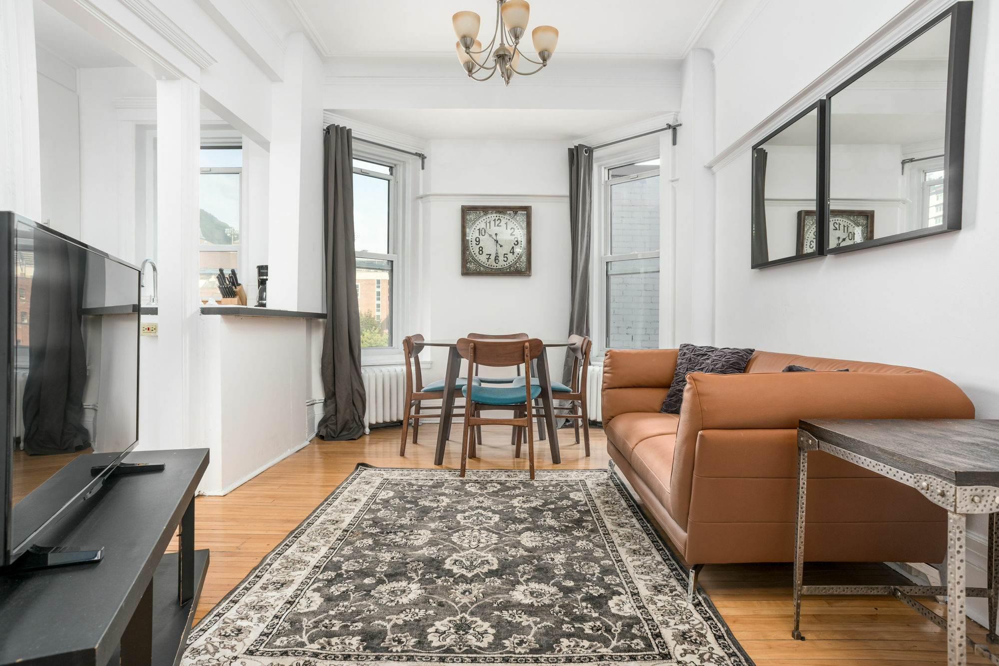Expansive 4br In Milton Park By Sonder * Montreal