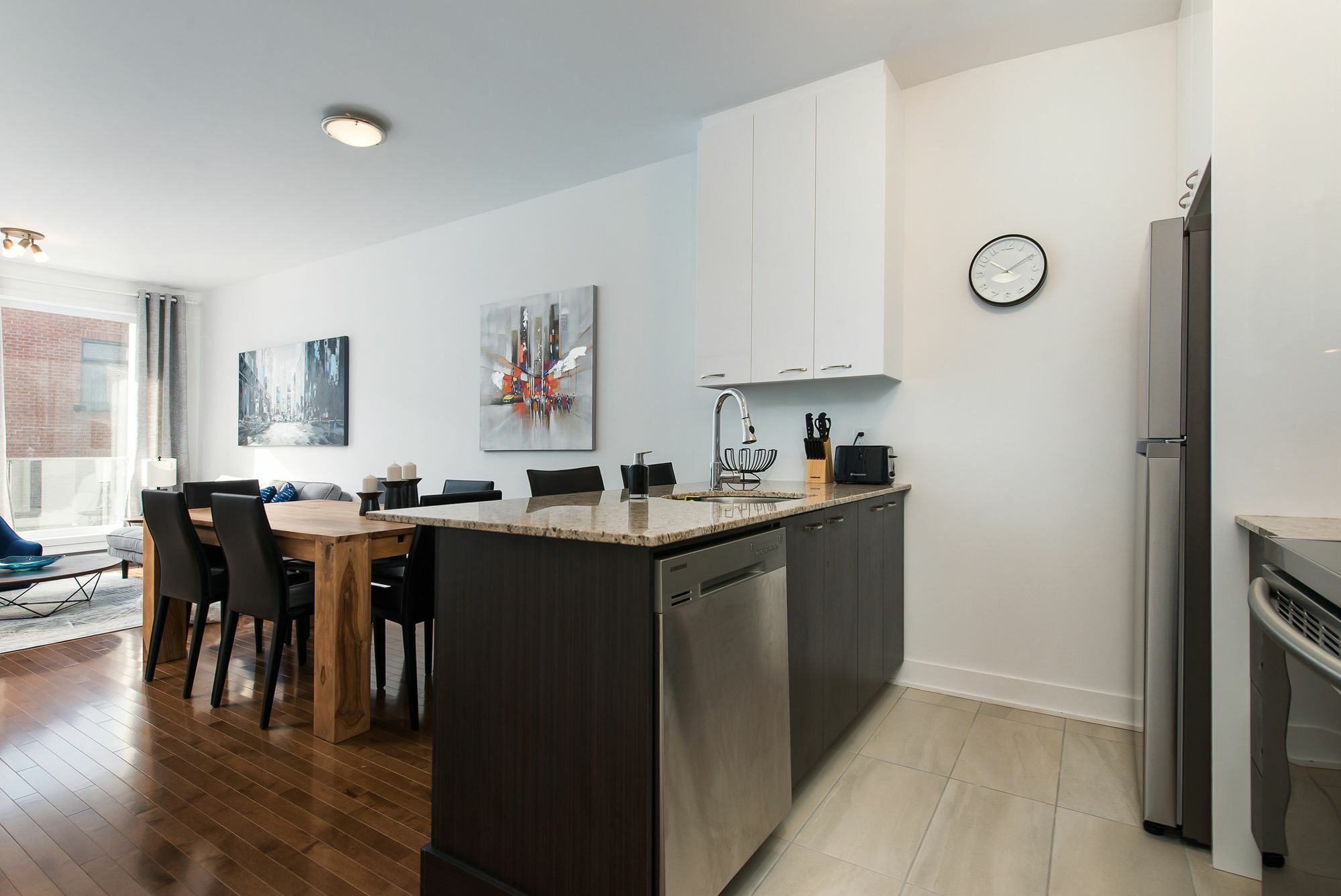 Apartment Sunny 2br On Plateau Mont-royal By Homefeel *