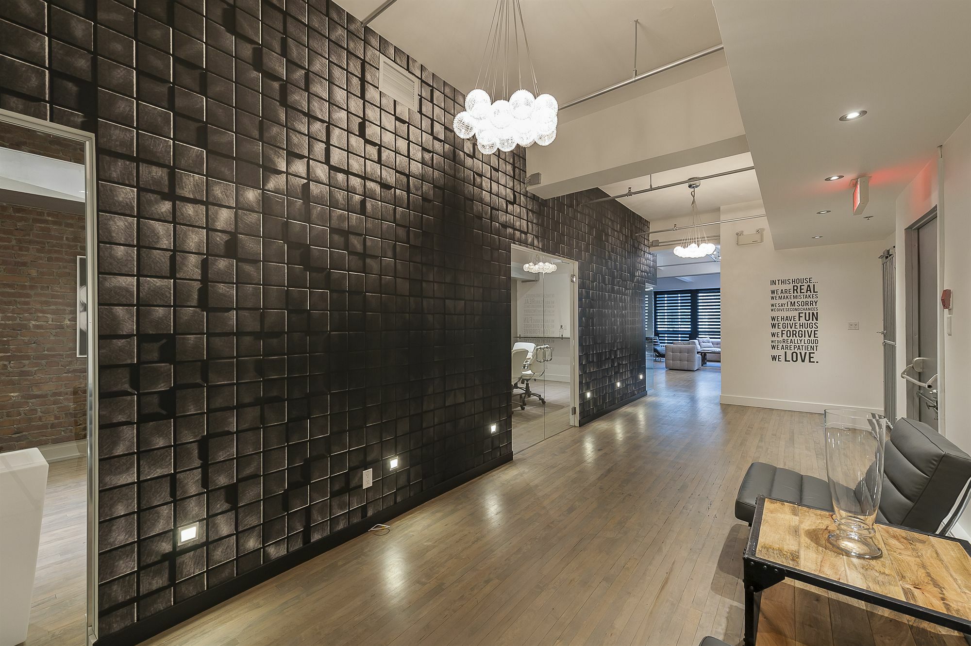 Holland Lofts Apartment Montreal