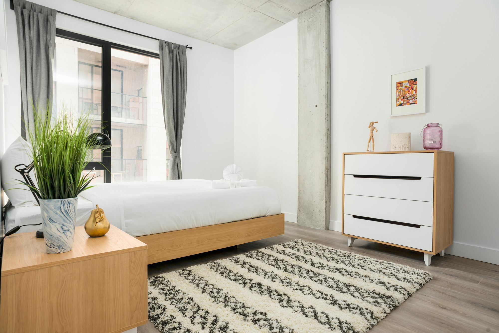 Apartment Chic 1br In Old By Sonder Montreal