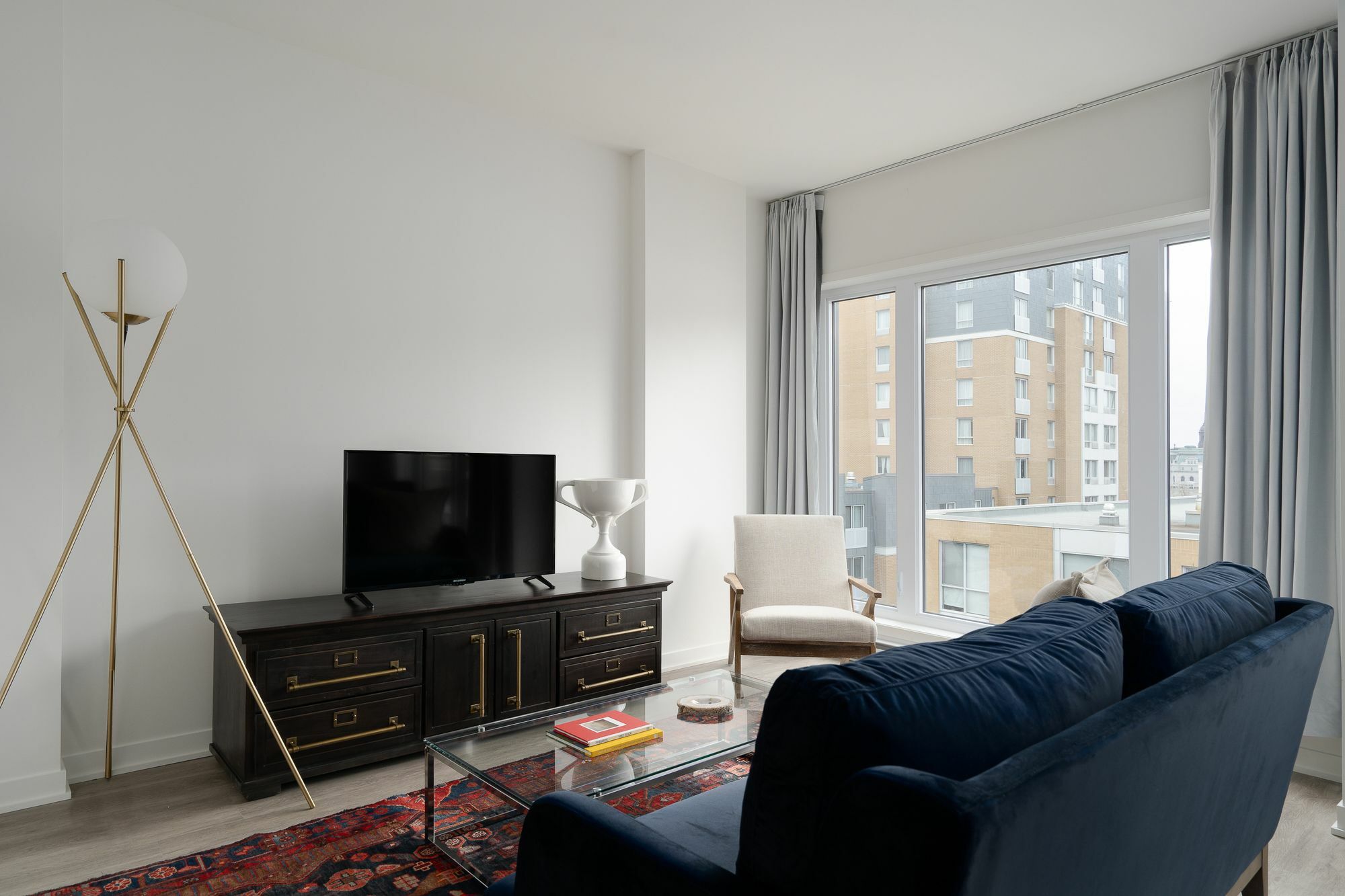 Sleek 1br In Quartier Des Spectacles By Sonder Apartment *