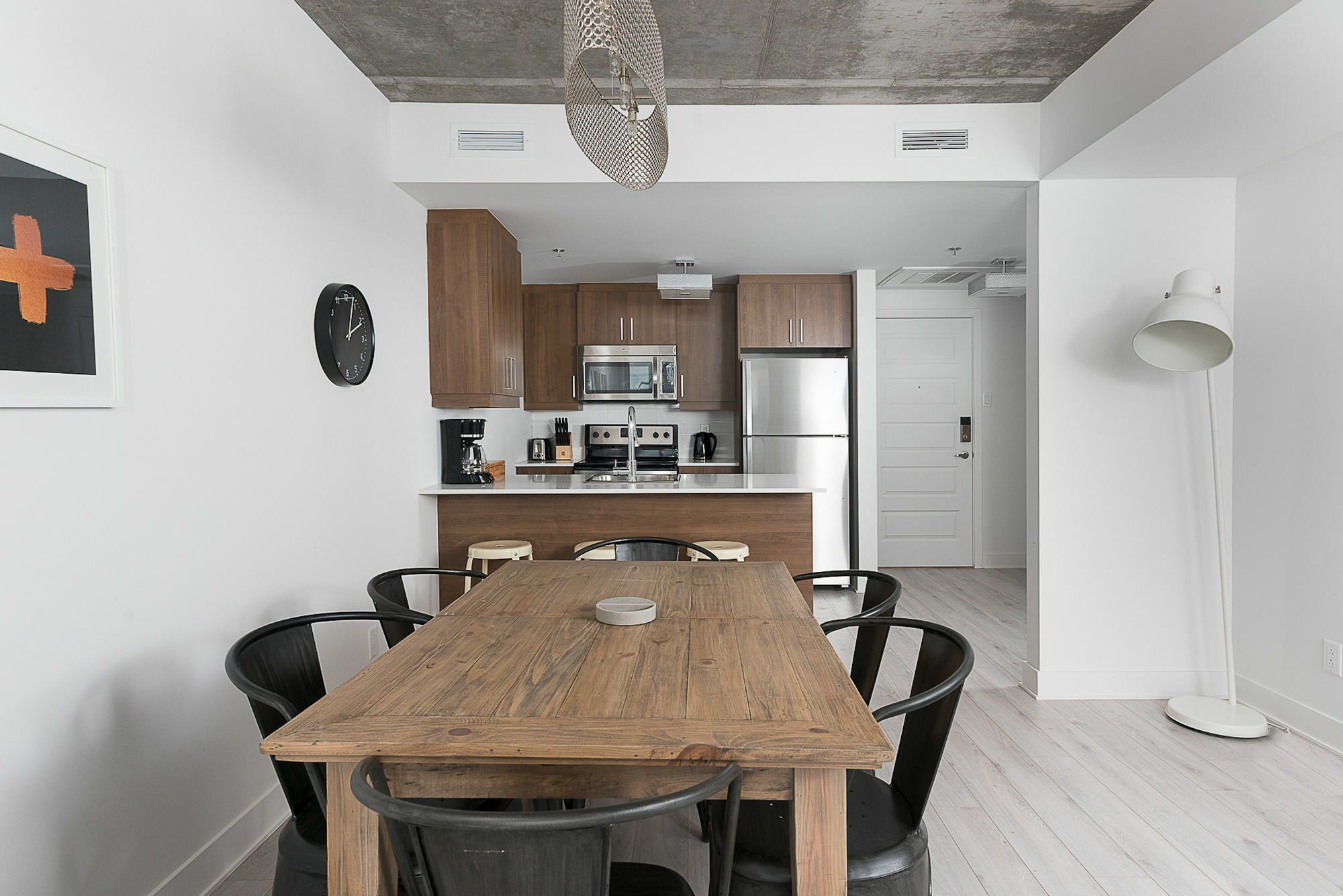 Apartment Grand 1br In Downtown Mtl By Sonder *