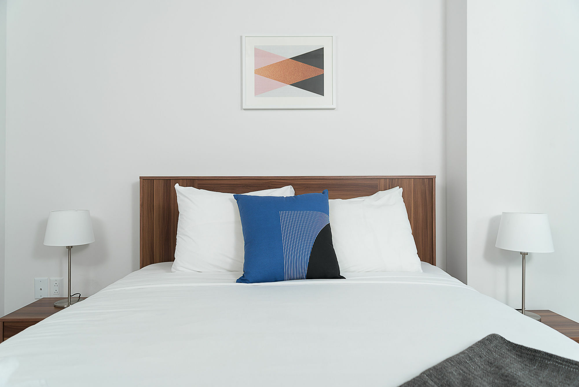 Grand 1br In Downtown Mtl By Sonder Montreal