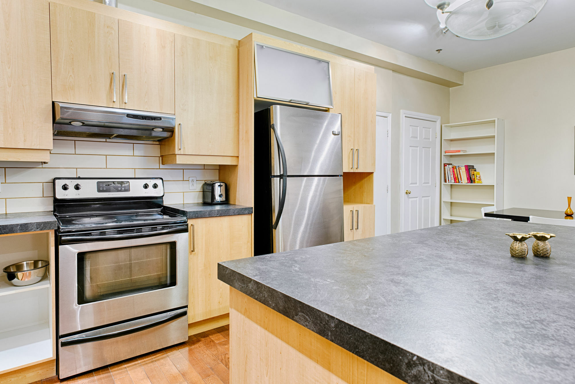 Colorful 4br In The Village By Sonder Apartment *