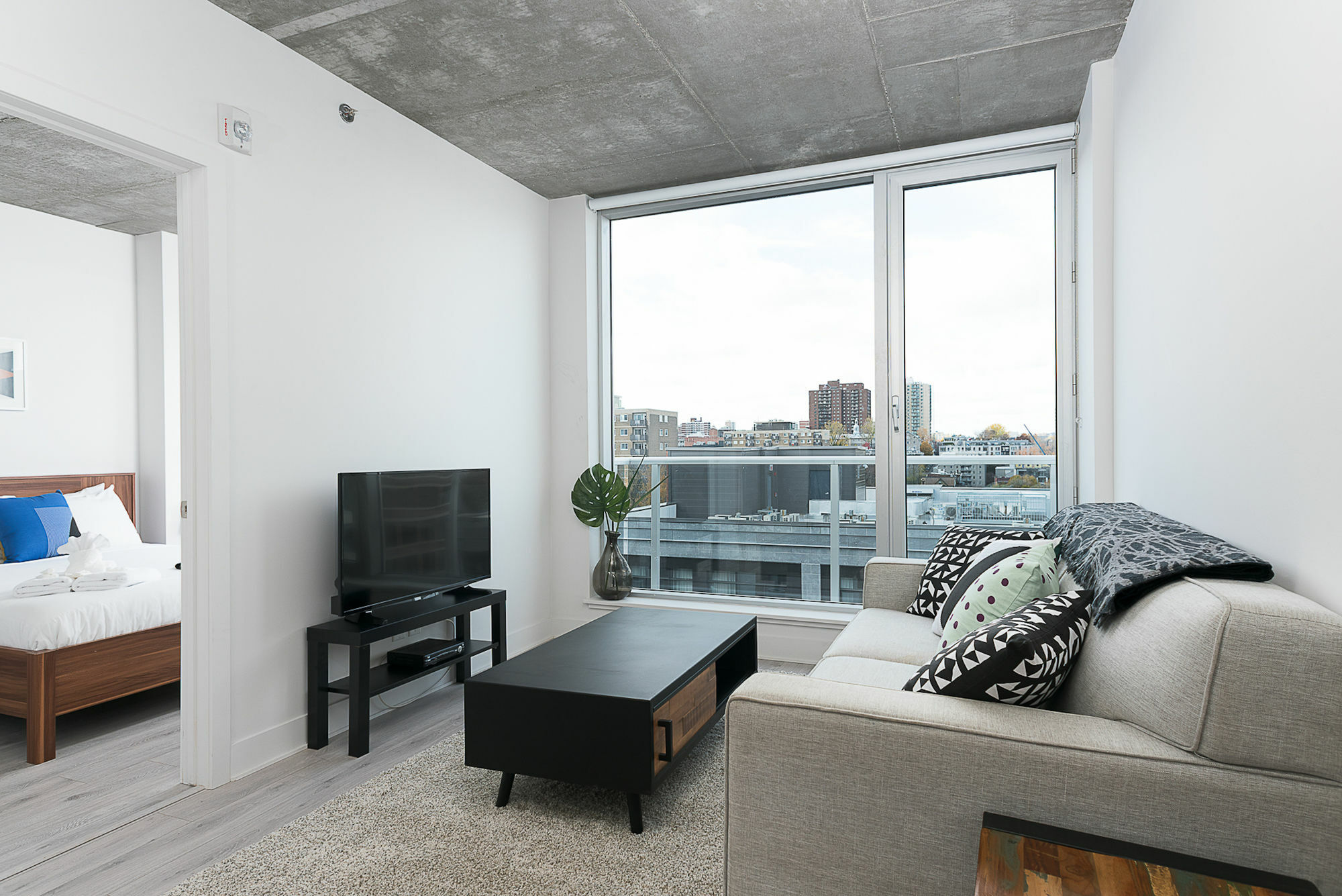 Apartment Grand 1br In Downtown Mtl By Sonder Montreal