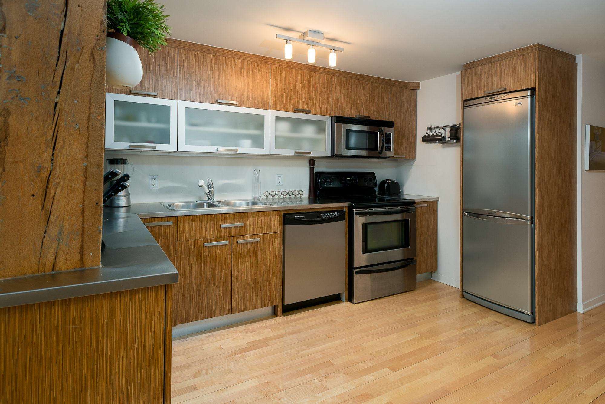 Grand 1br In Old By Sonder *