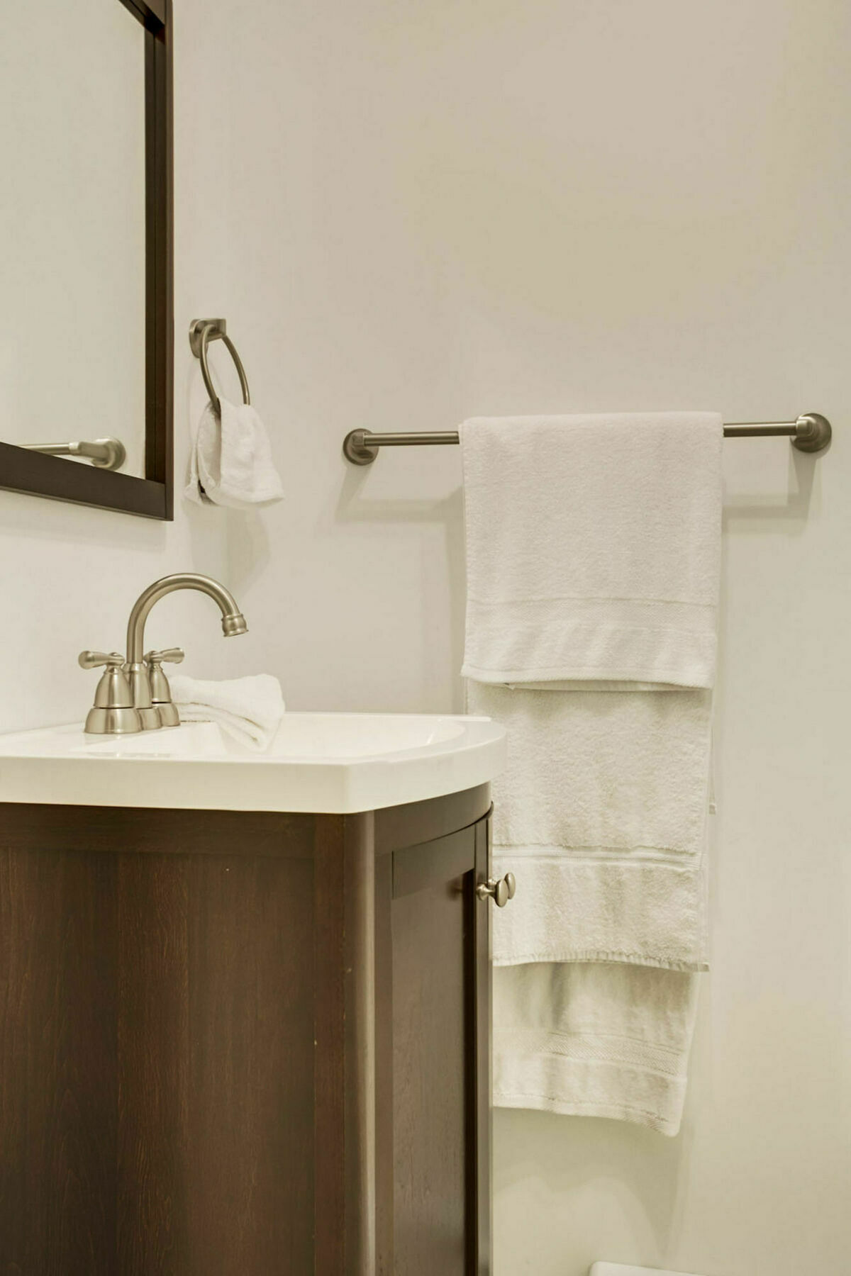 Apartment 1br In The Village By Sonder Montreal