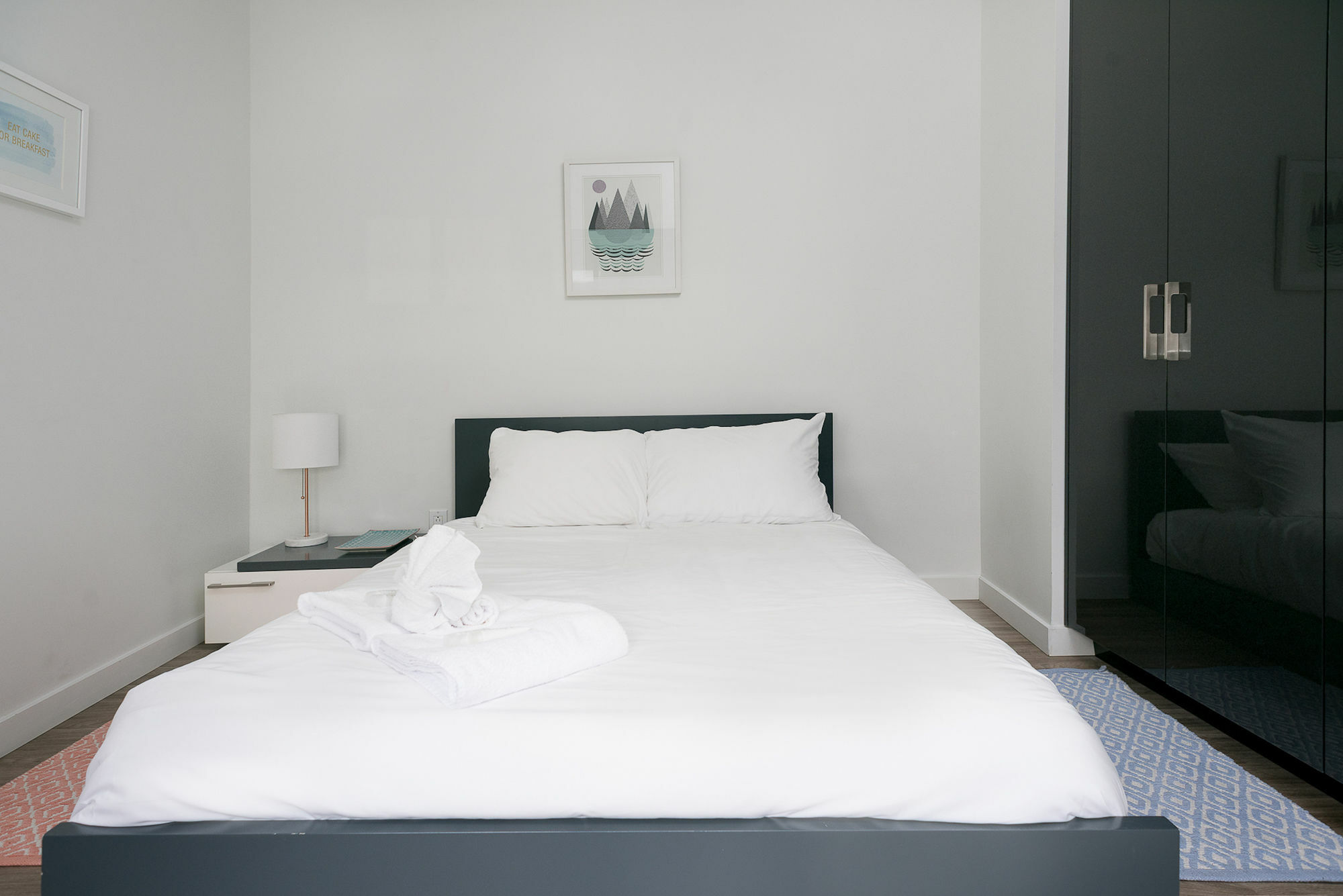 Apartment Contemporary 1br In Downtown Mtl By Sonder Montreal