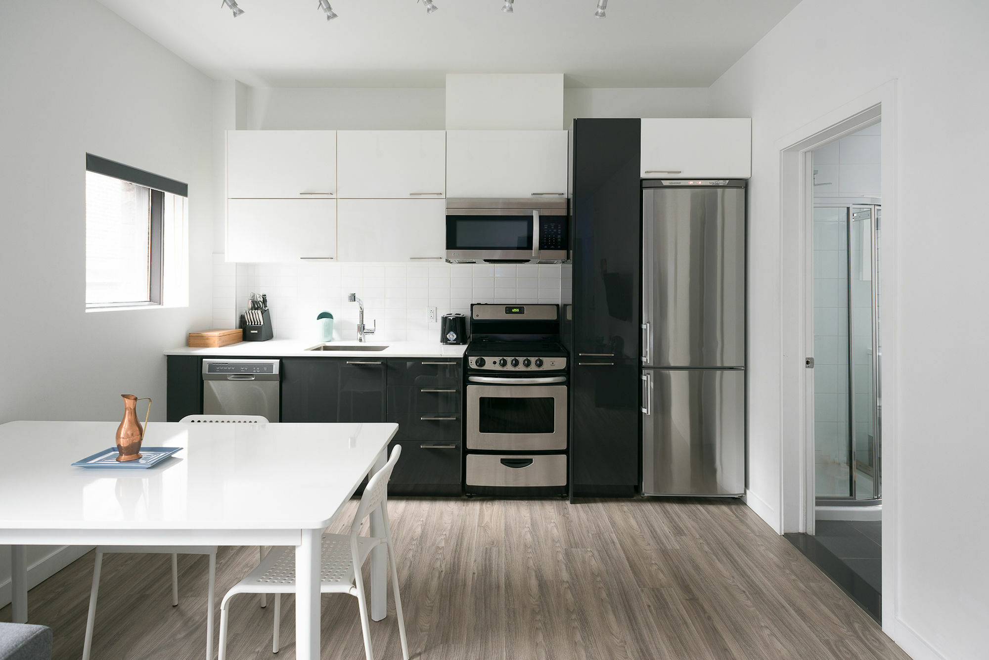 Contemporary 1br In Downtown Mtl By Sonder Apartment *