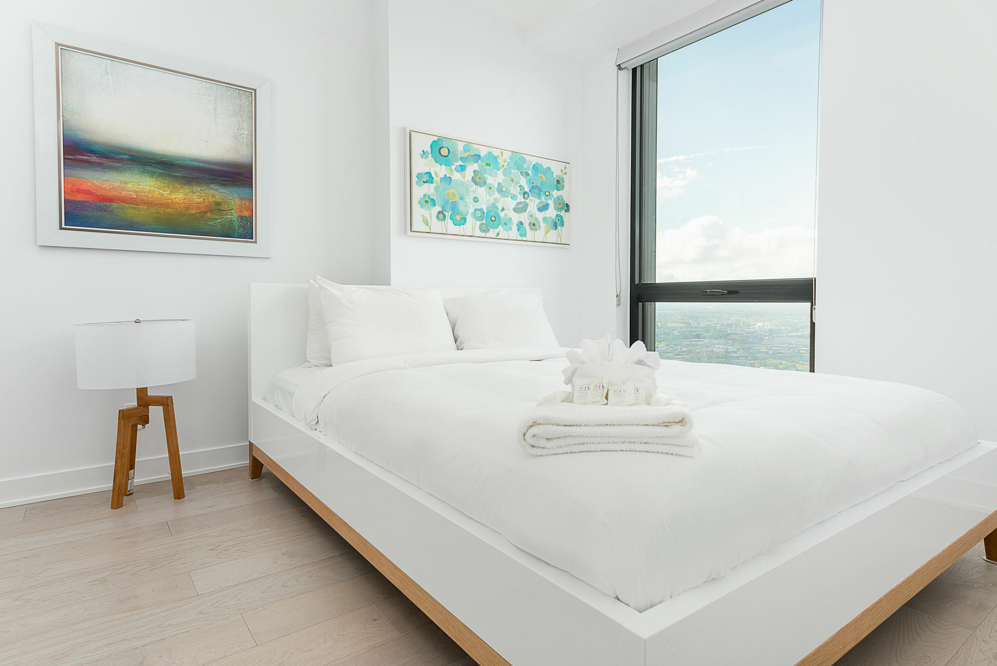 Apartment Lively 1br In Downtown Mtl By Sonder Montreal
