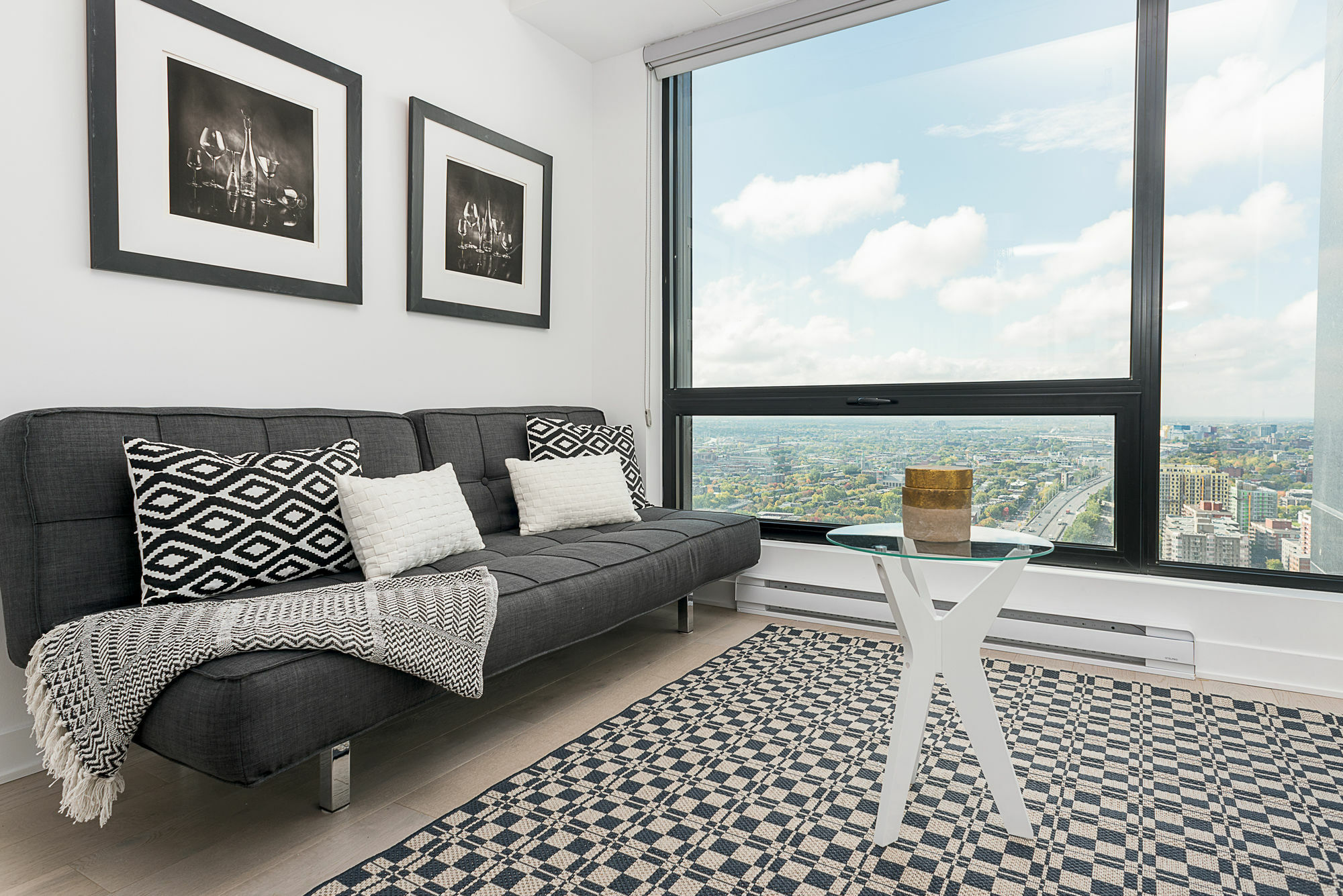 Apartment Lively 1br In Downtown Mtl By Sonder