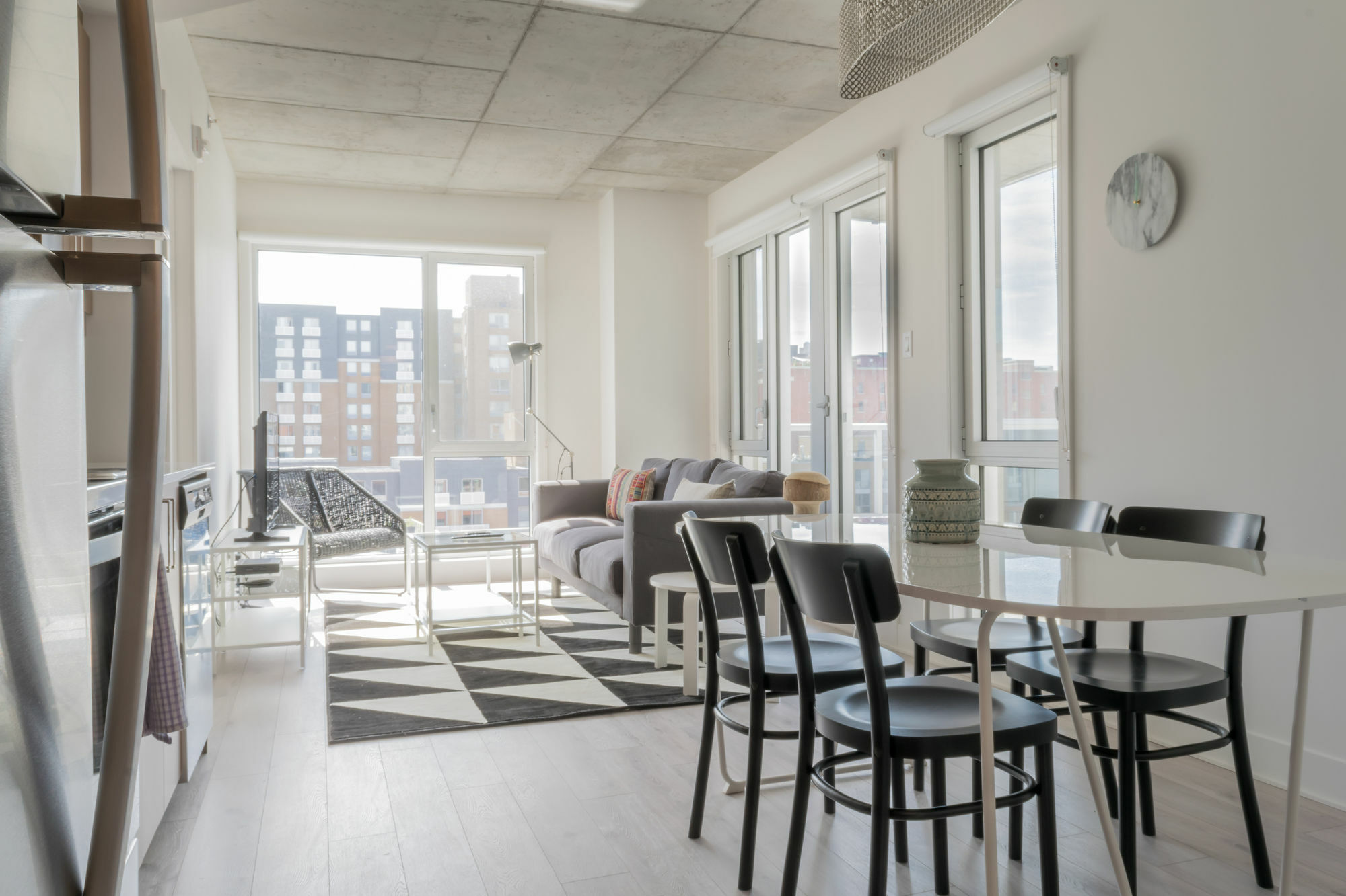 Sunny 2br In Festival Quarter By Sonder