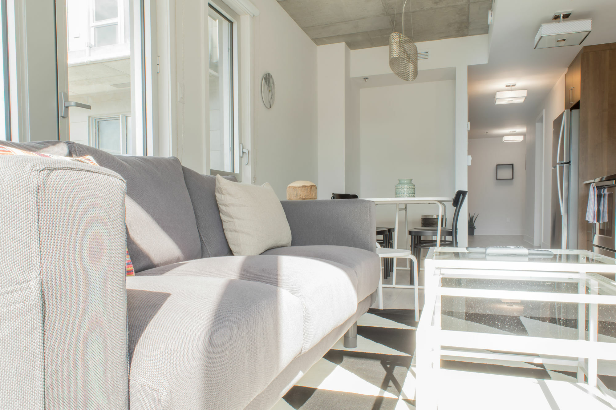 Sunny 2br In Festival Quarter By Sonder Montreal