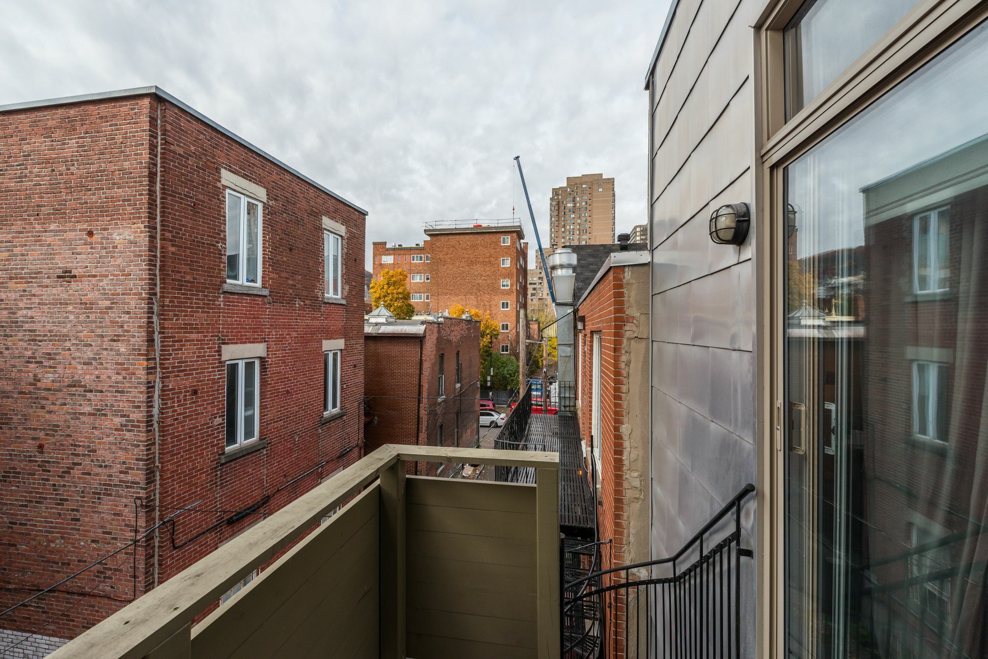 3br In Plateau/downtown Apartment *