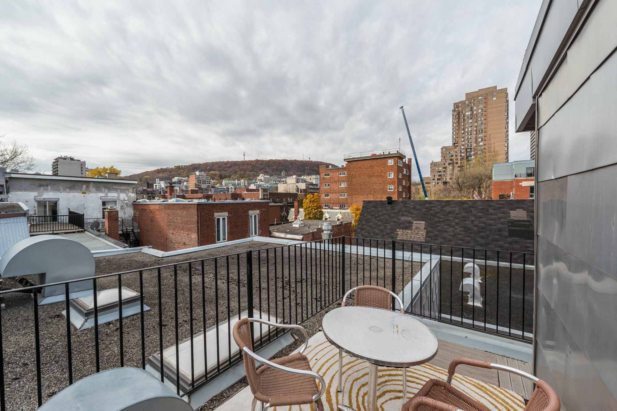 Apartment 3br In Plateau/downtown *