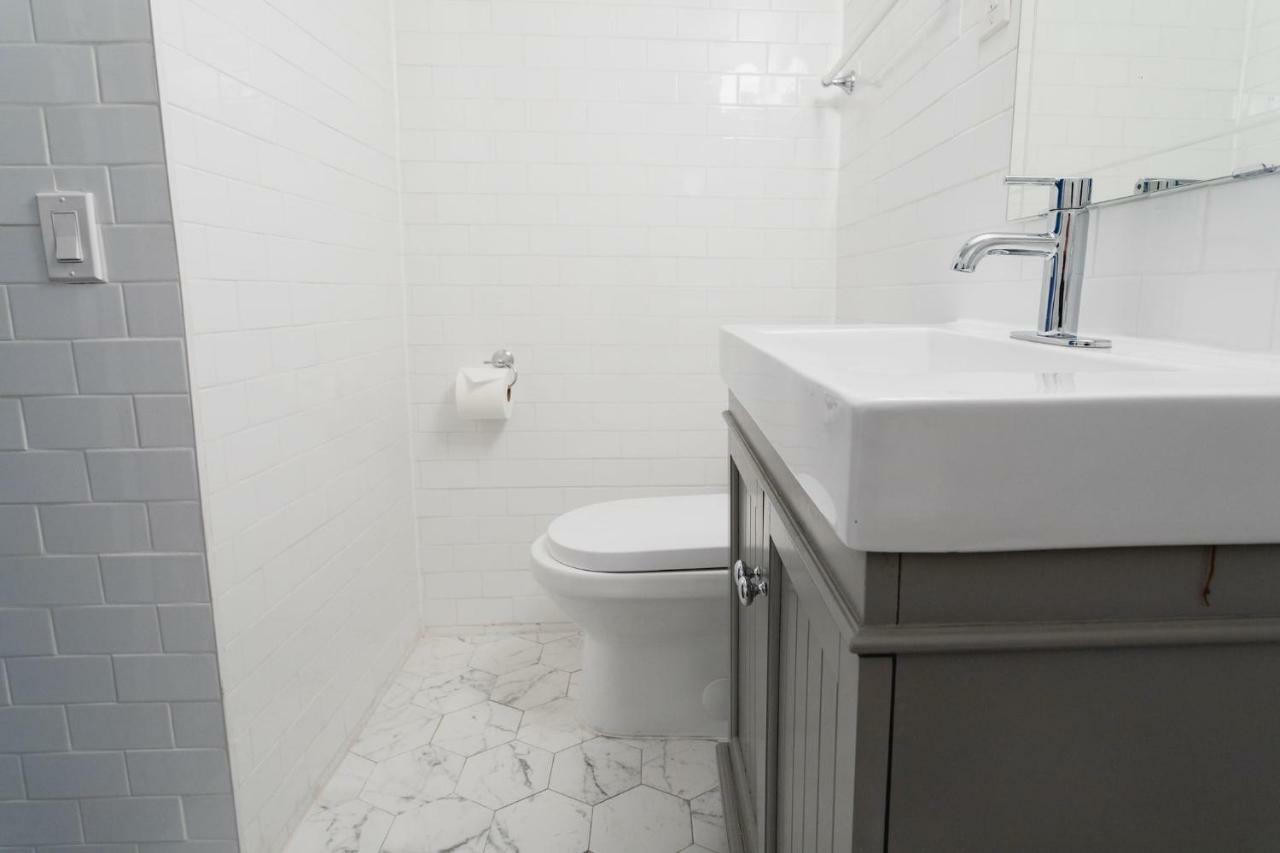 The Sherbrooke Suites By Et Vous * Montreal