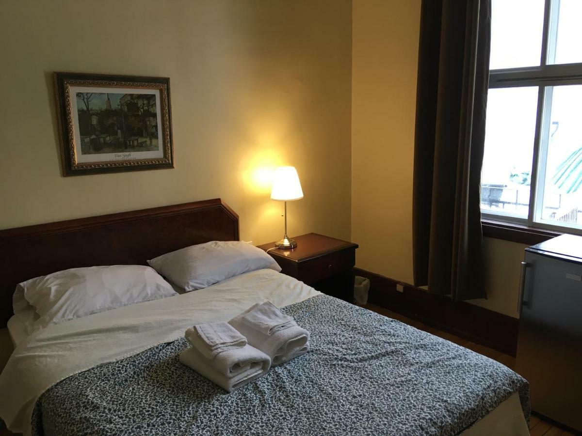 Promenade Jarry Guest house *
