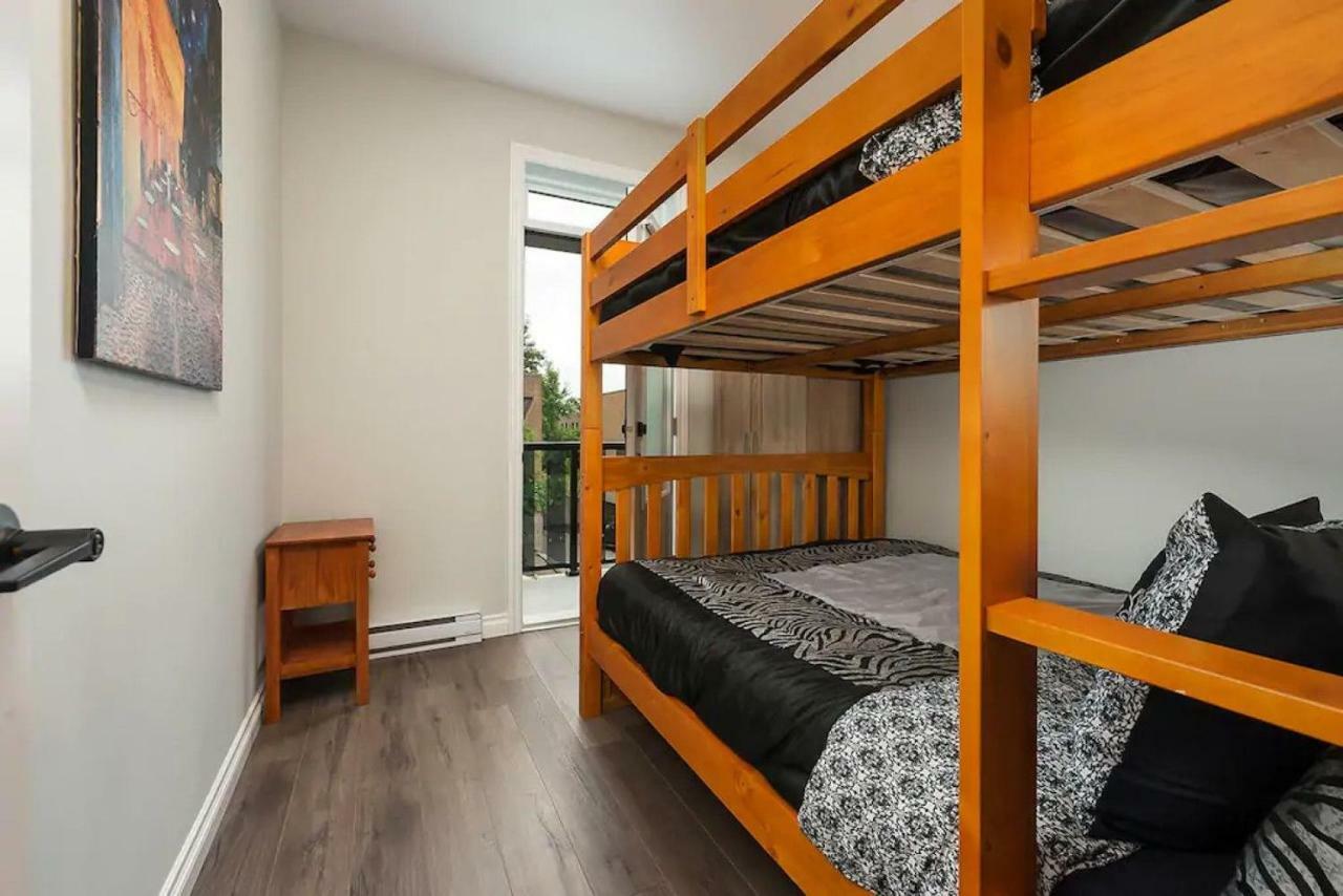Spacious Townhouse With Rooftop Deck * Montreal