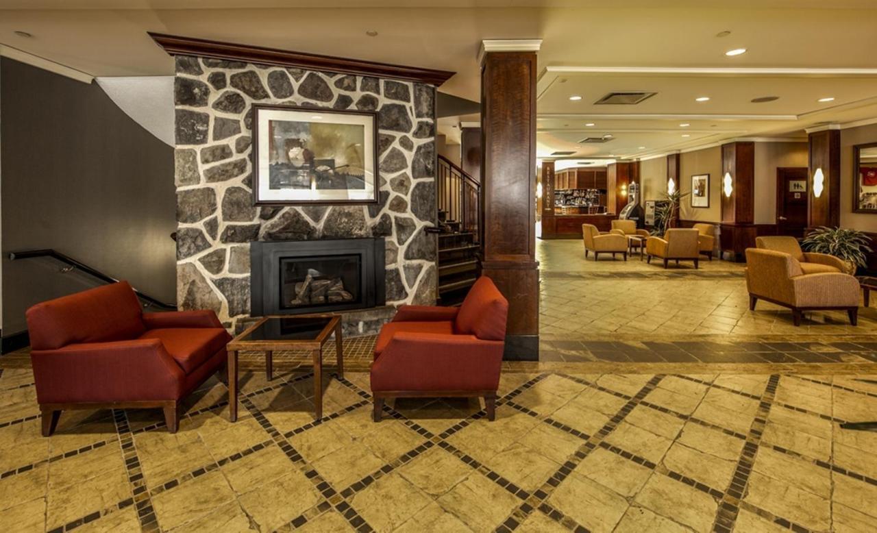 Radisson Airport