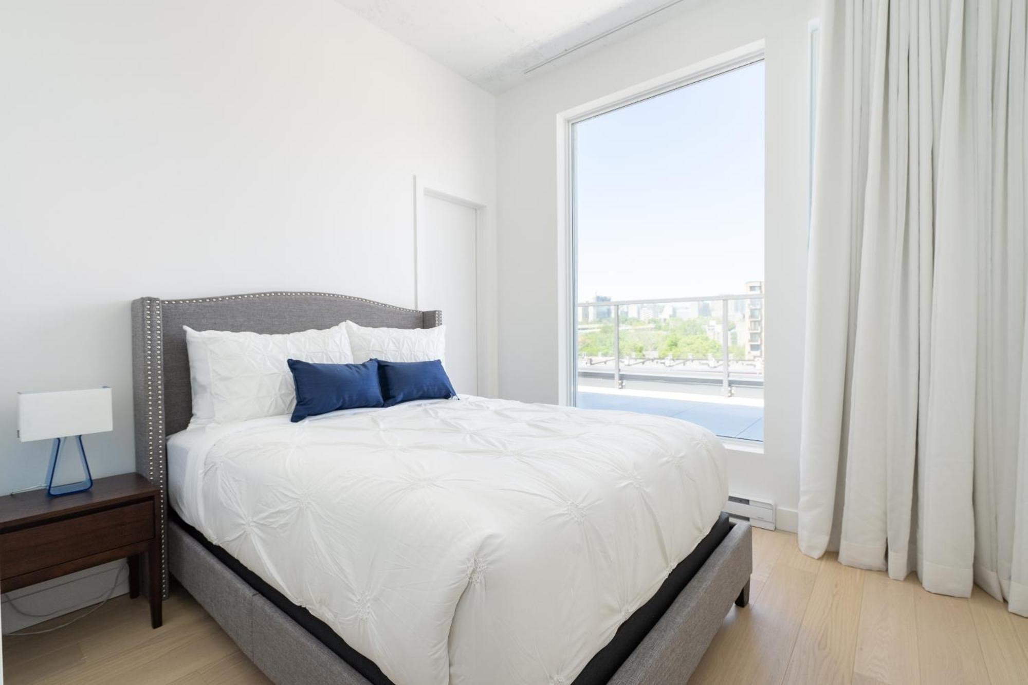 Le Se7t Penthouses Montreal