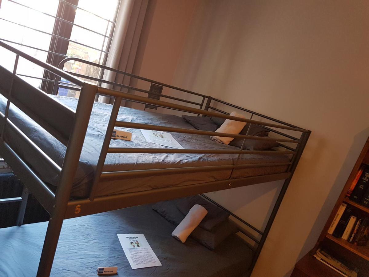 Pied-a-terre Mont-royal Hostel *