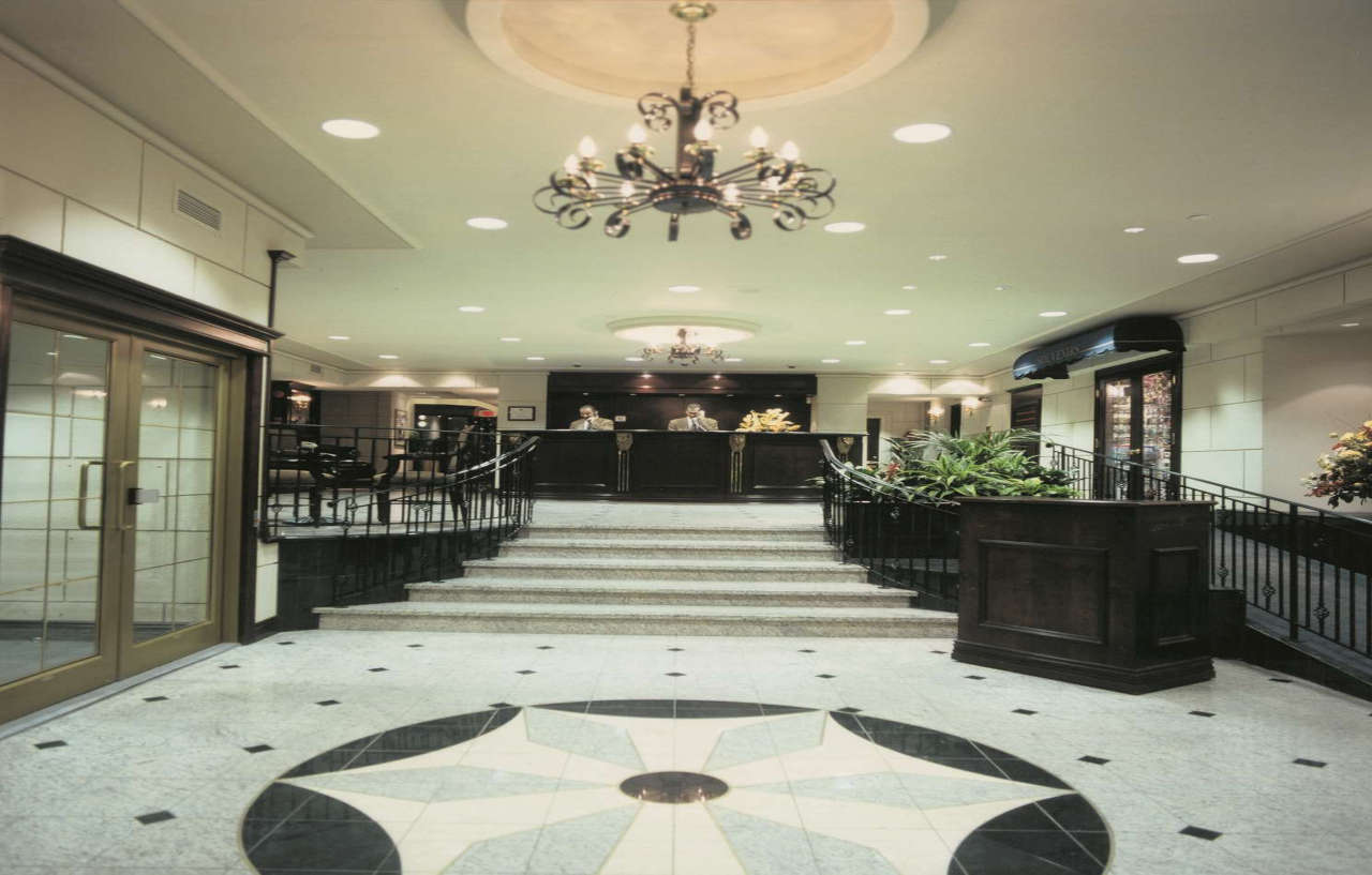 Western Ville-marie & 4* Montreal